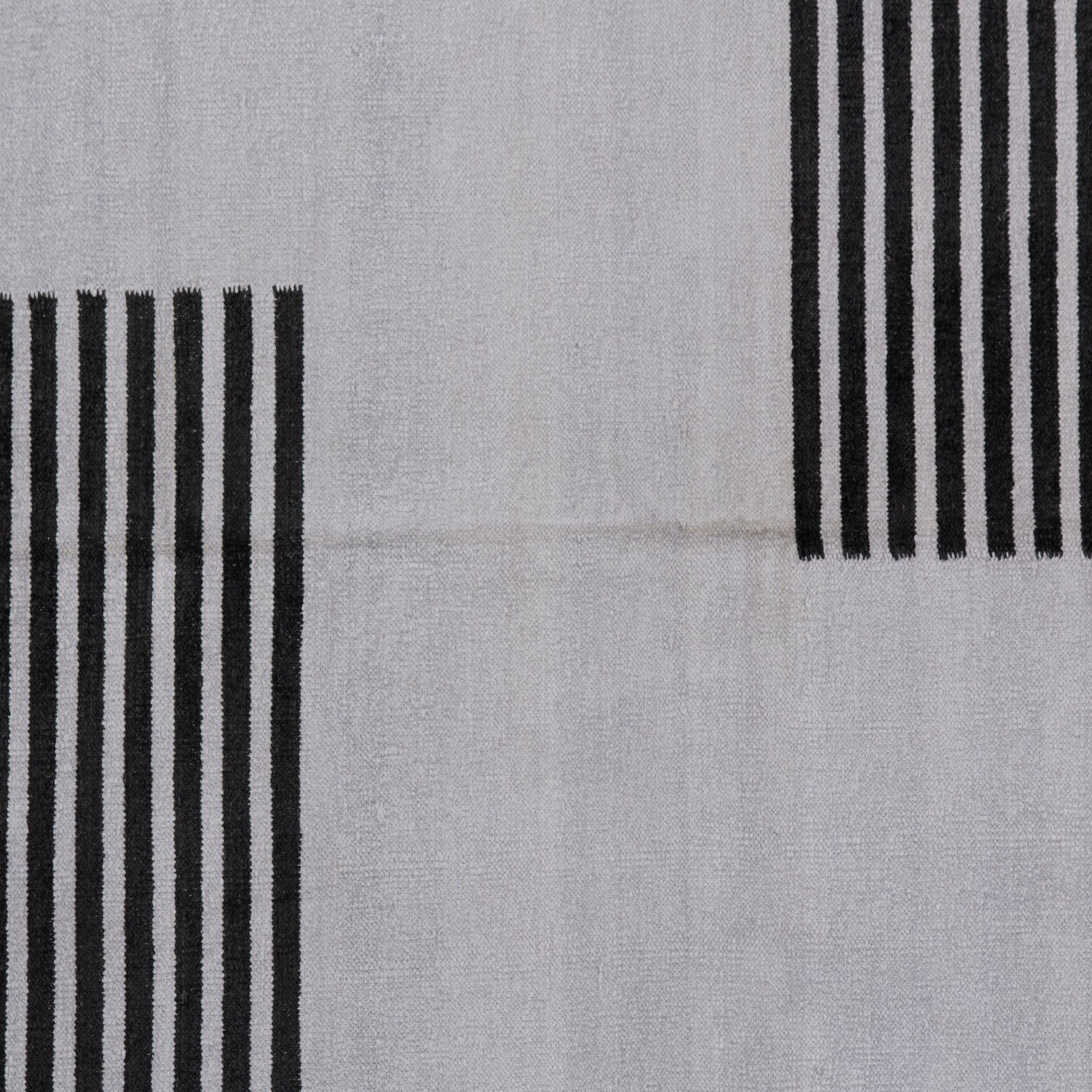 Modern Stripes Rug-White/Grey