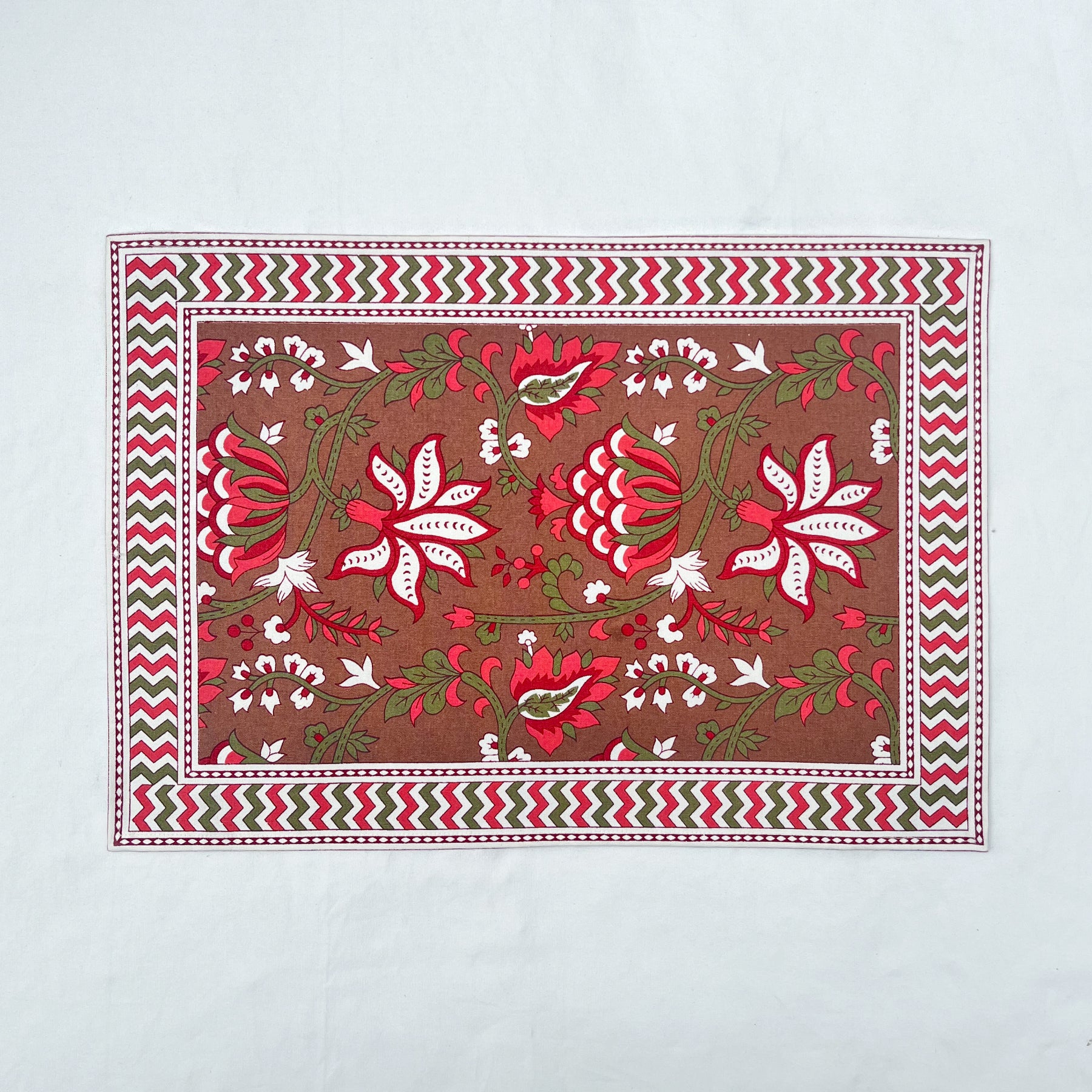 Red-Green Table Mat Set of 6 Ratan Texprocess Pvt. Ltd