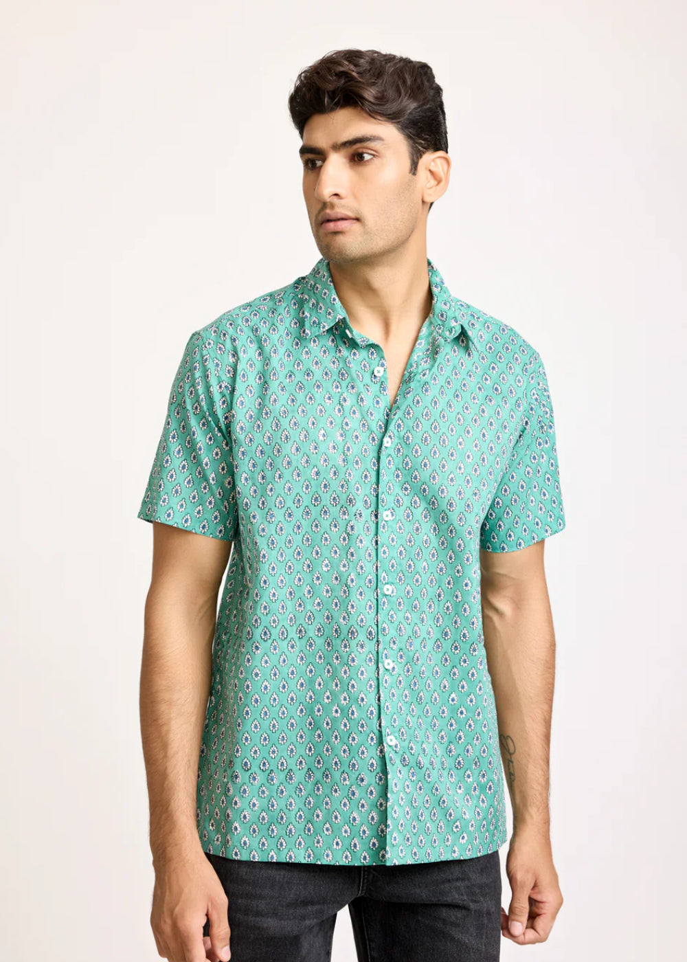 Half sleeves Printed Shirt - Green Ratan Texprocess Pvt. Ltd