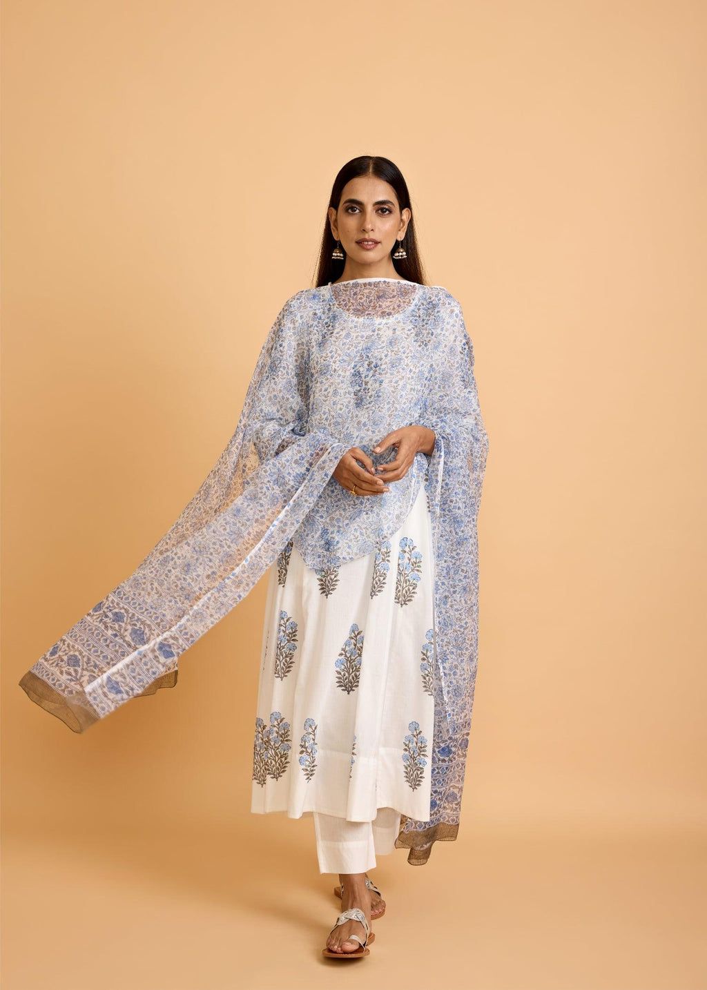 Vaayu Kurta & Dupatta Set