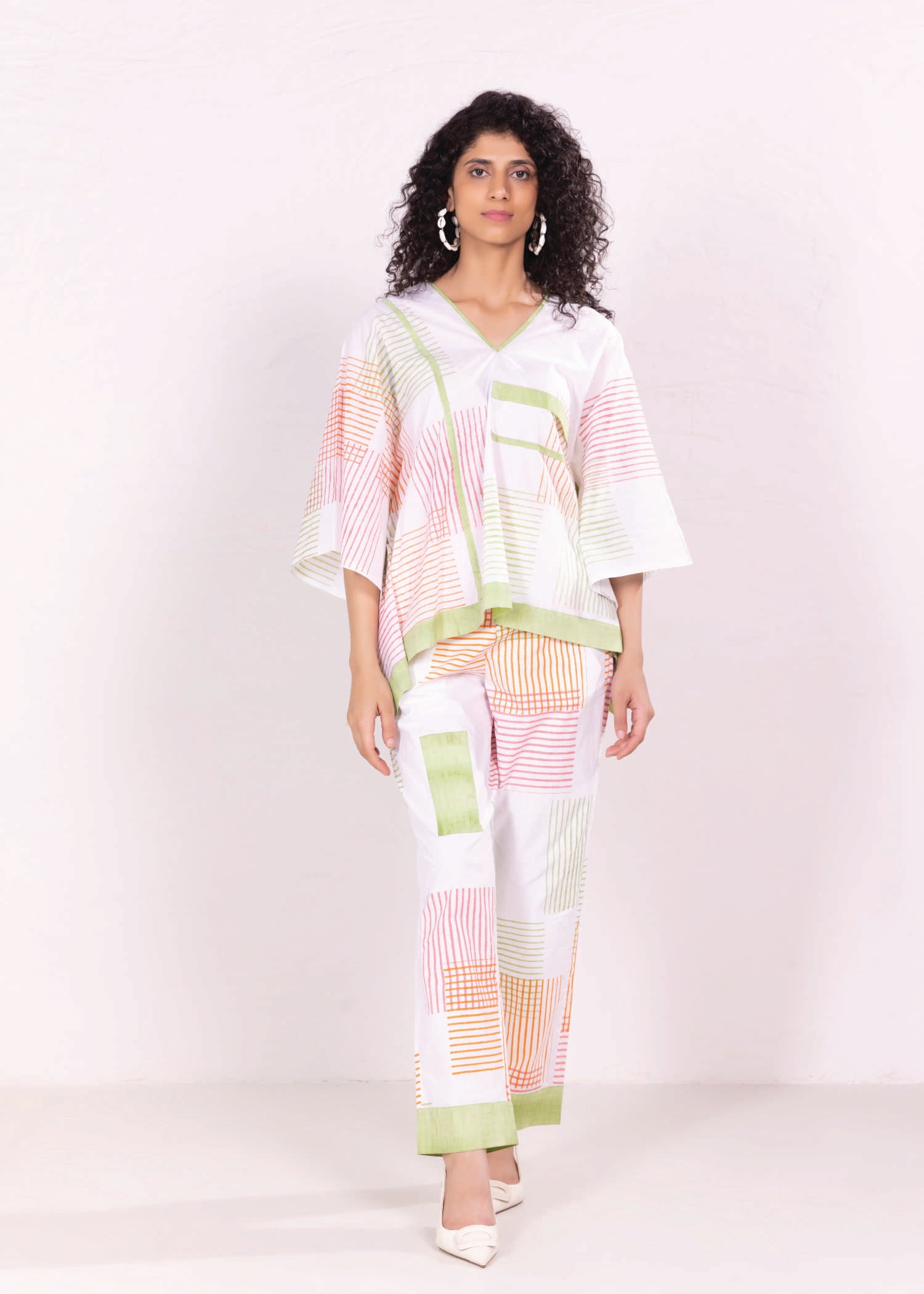 White & Green Loose Cotton V-neck Co-ord Set