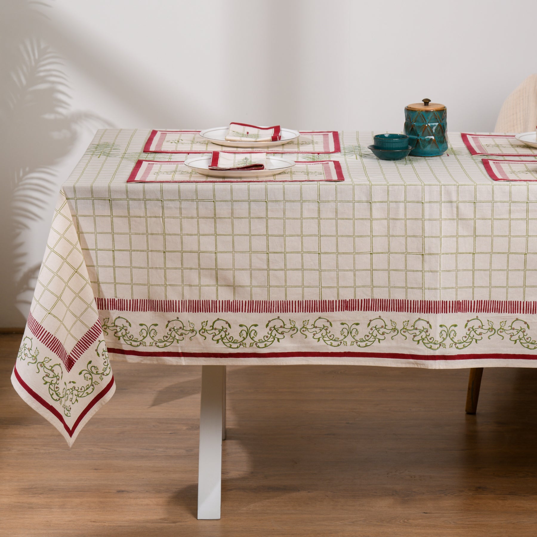 Winter Wonderland Table Cover-Green Ratan Texprocess Pvt. Ltd