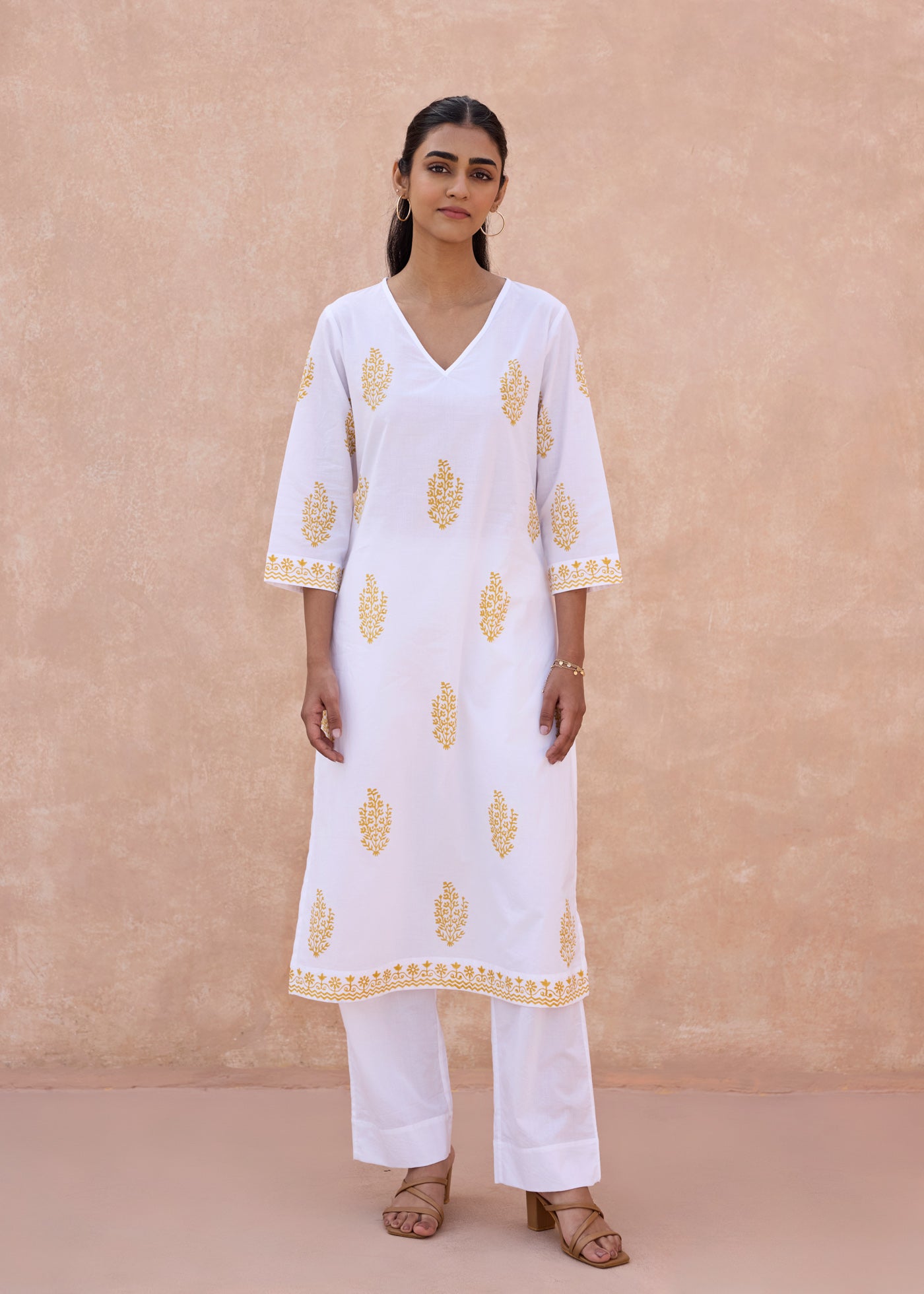 V-Neck Kurta - White/Yellow