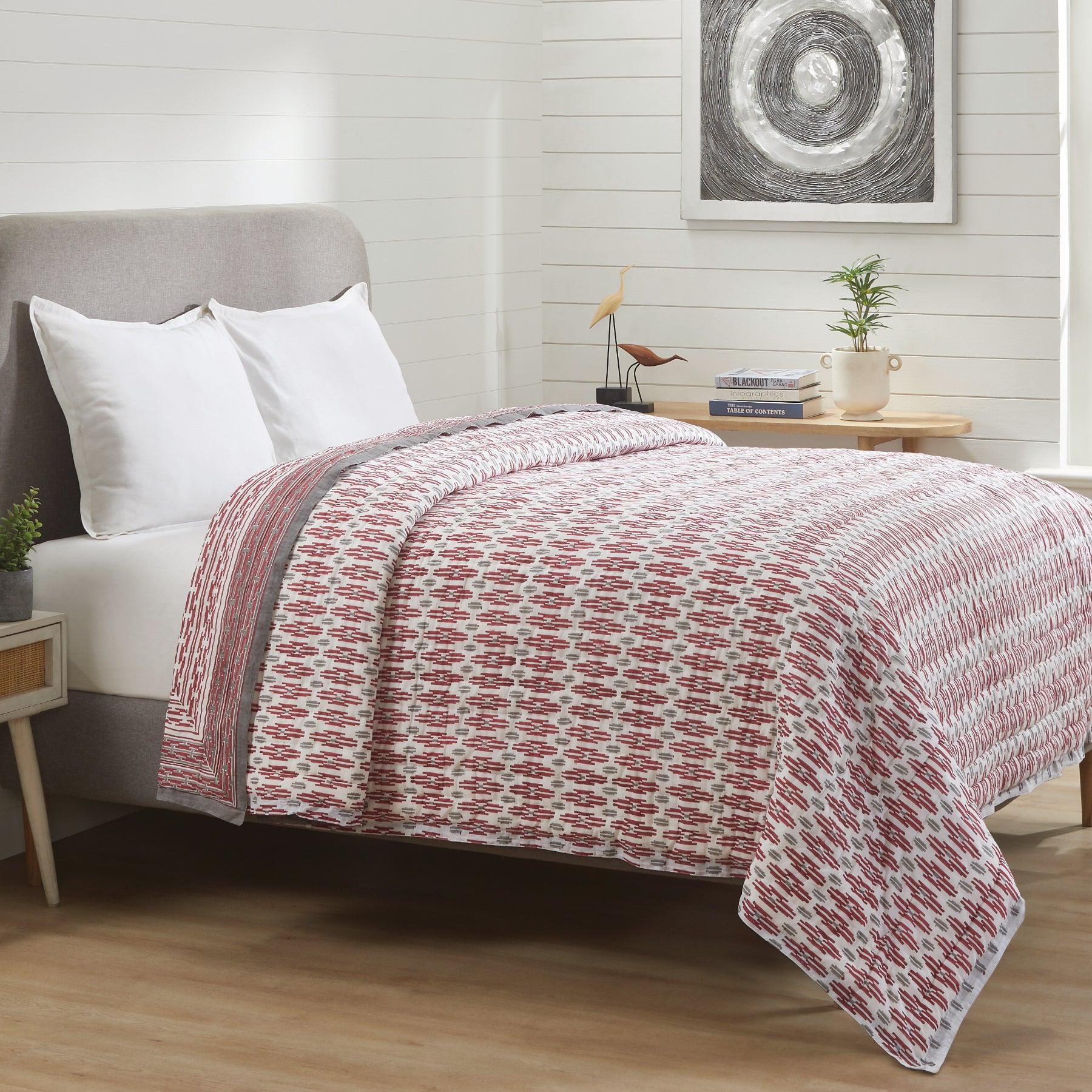 Geometric Quint Red & Grey Hand Block Print Lightweight Cotton Quilt Ratan Texprocess Pvt. Ltd