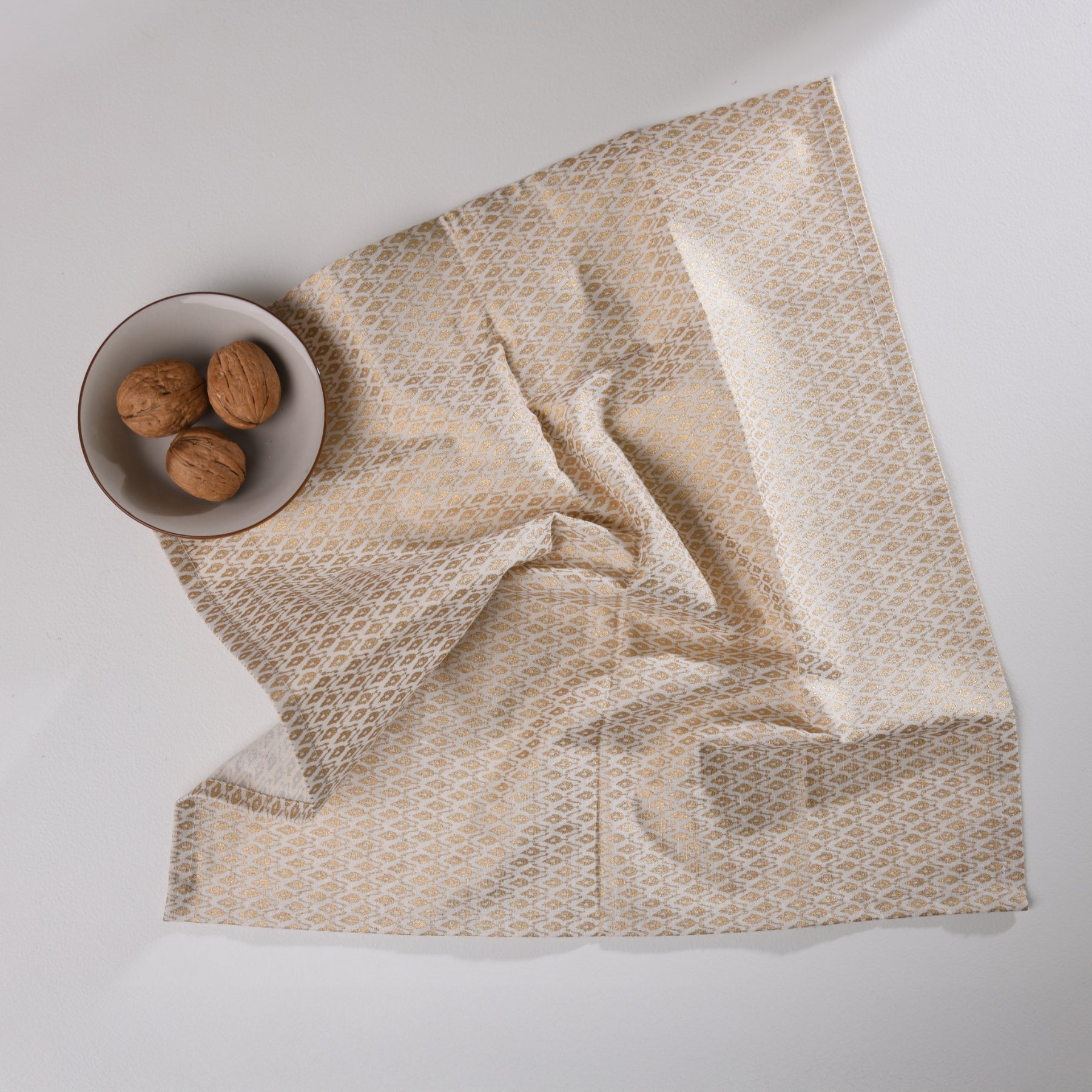 Chevron Leaf Creme-Gold Napkin Set - 6 pieces Ratan Texprocess Pvt. Ltd