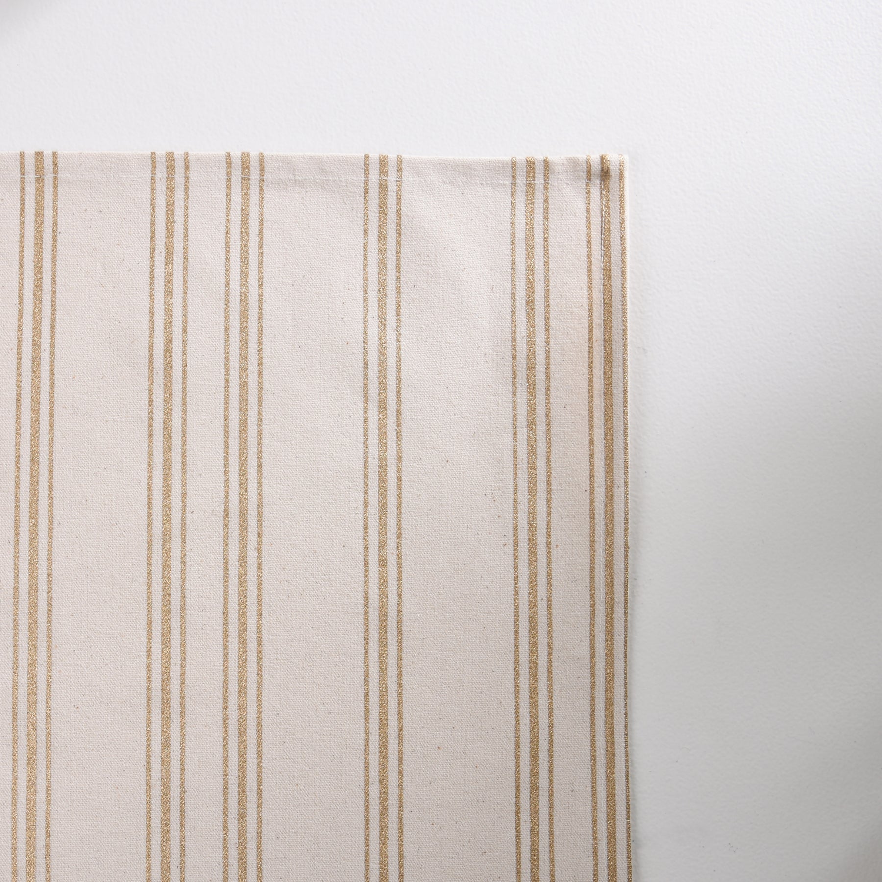 Linear Stripe Creme-Gold Table Mat Set of 6 Ratan Texprocess Pvt. Ltd