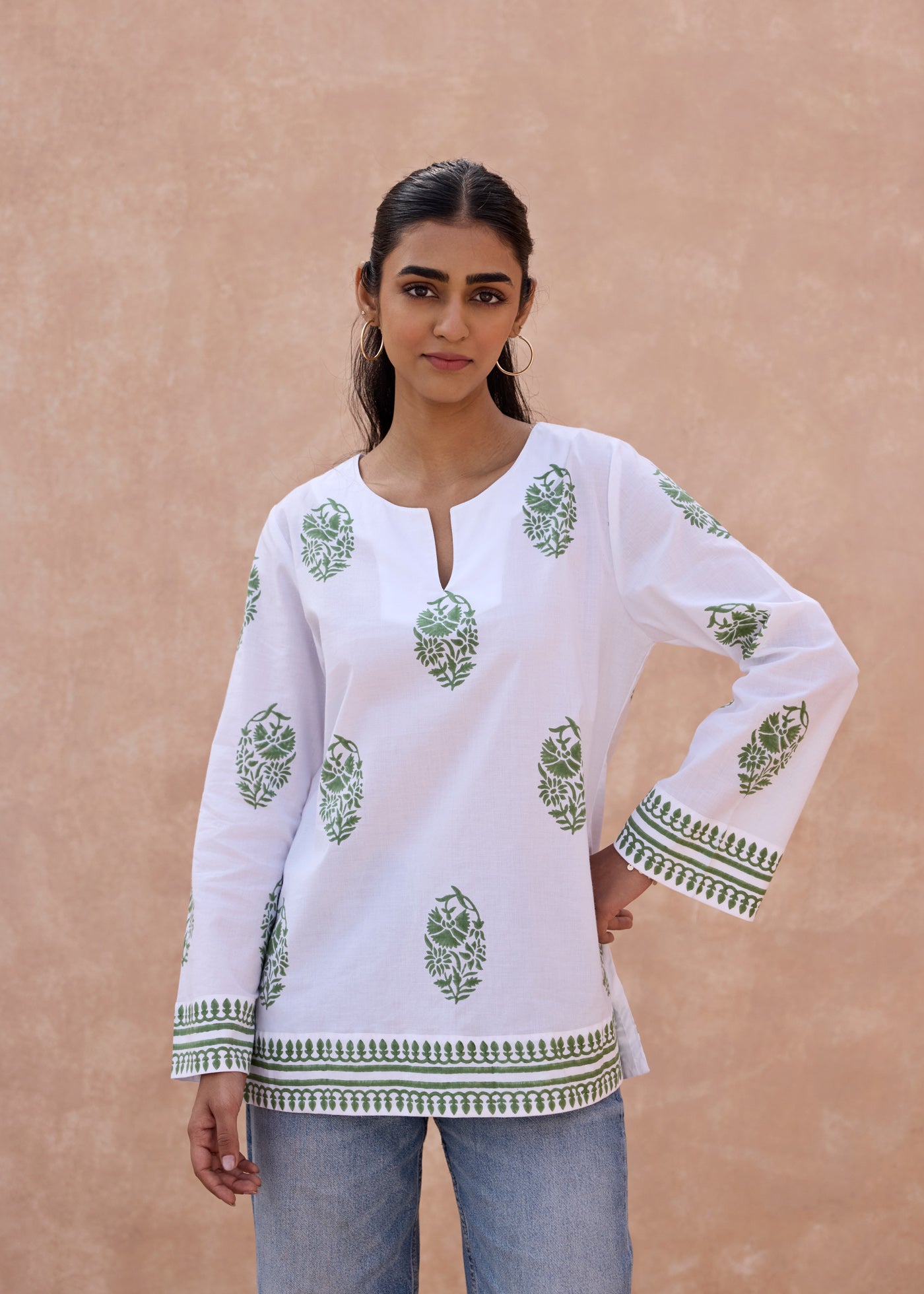 Fuss Free Top -White/Green