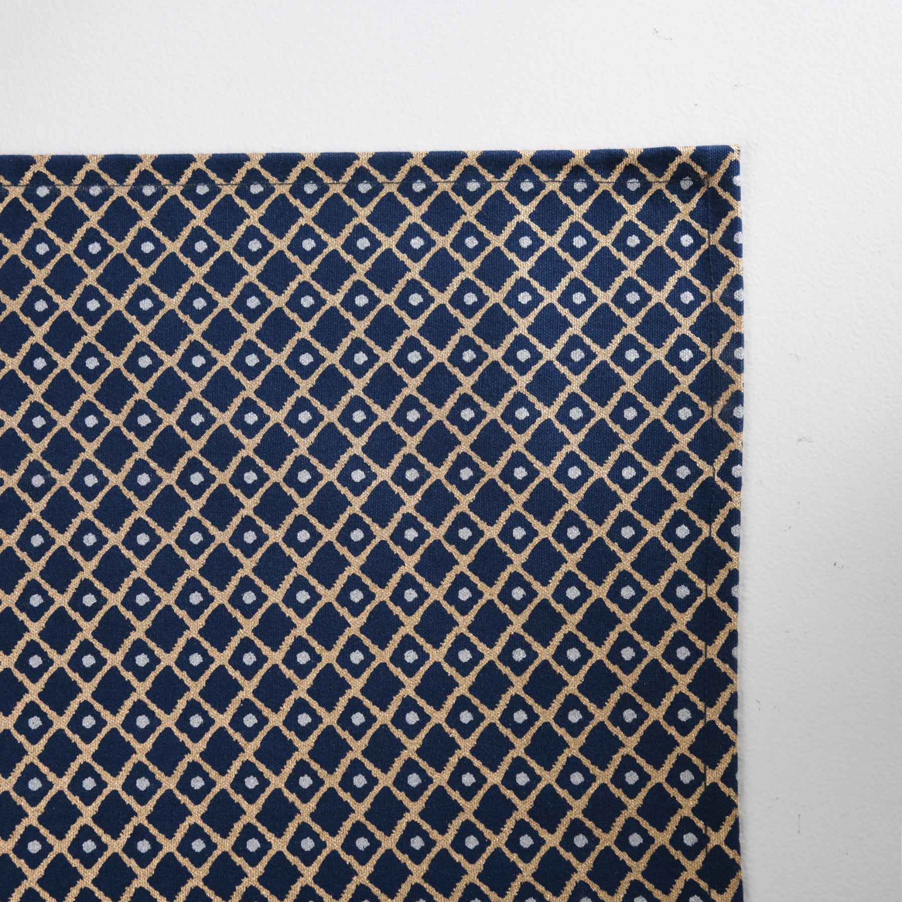 Hazy-Diamond Navy-Blue/Gold Table Mat Set of 6 Ratan Texprocess Pvt. Ltd