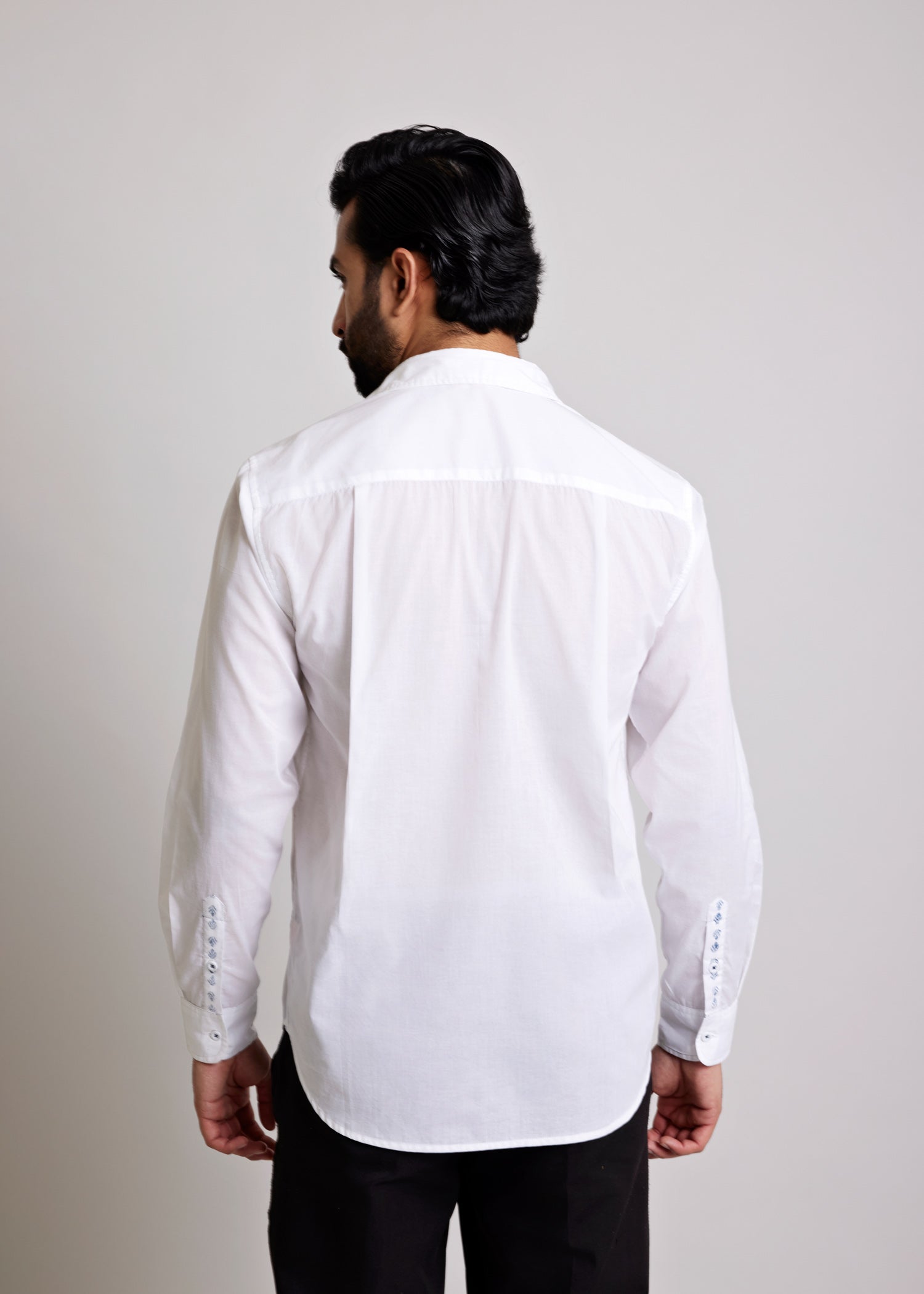 White Regular Cotton Leaf Print Full Sleeve Shirt Ratan Texprocess Pvt. Ltd