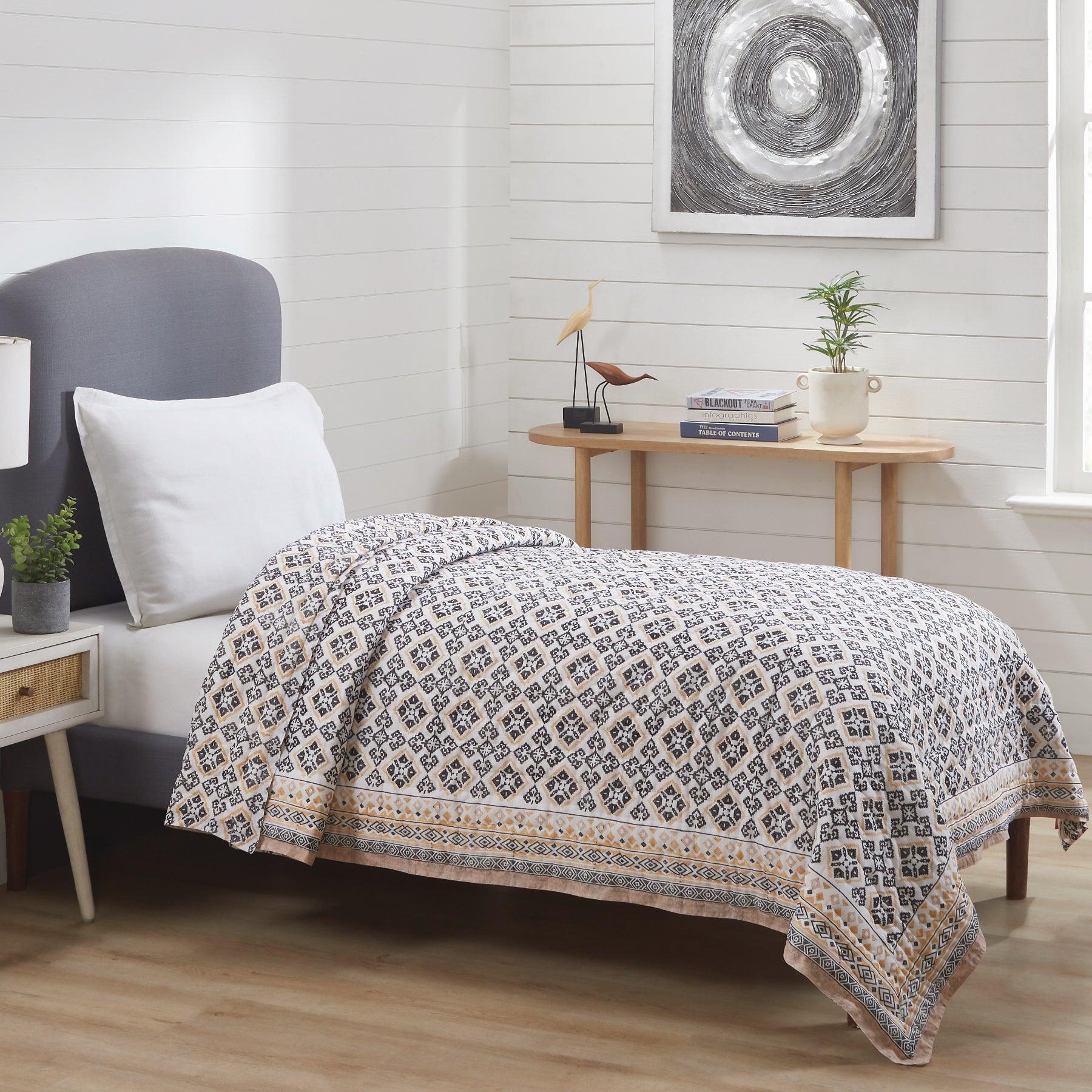 Geometric Dribble Mustard & Charcoal Medium Hand Block Print Extra Cotton Filling Quilt Ratan Texprocess Pvt. Ltd