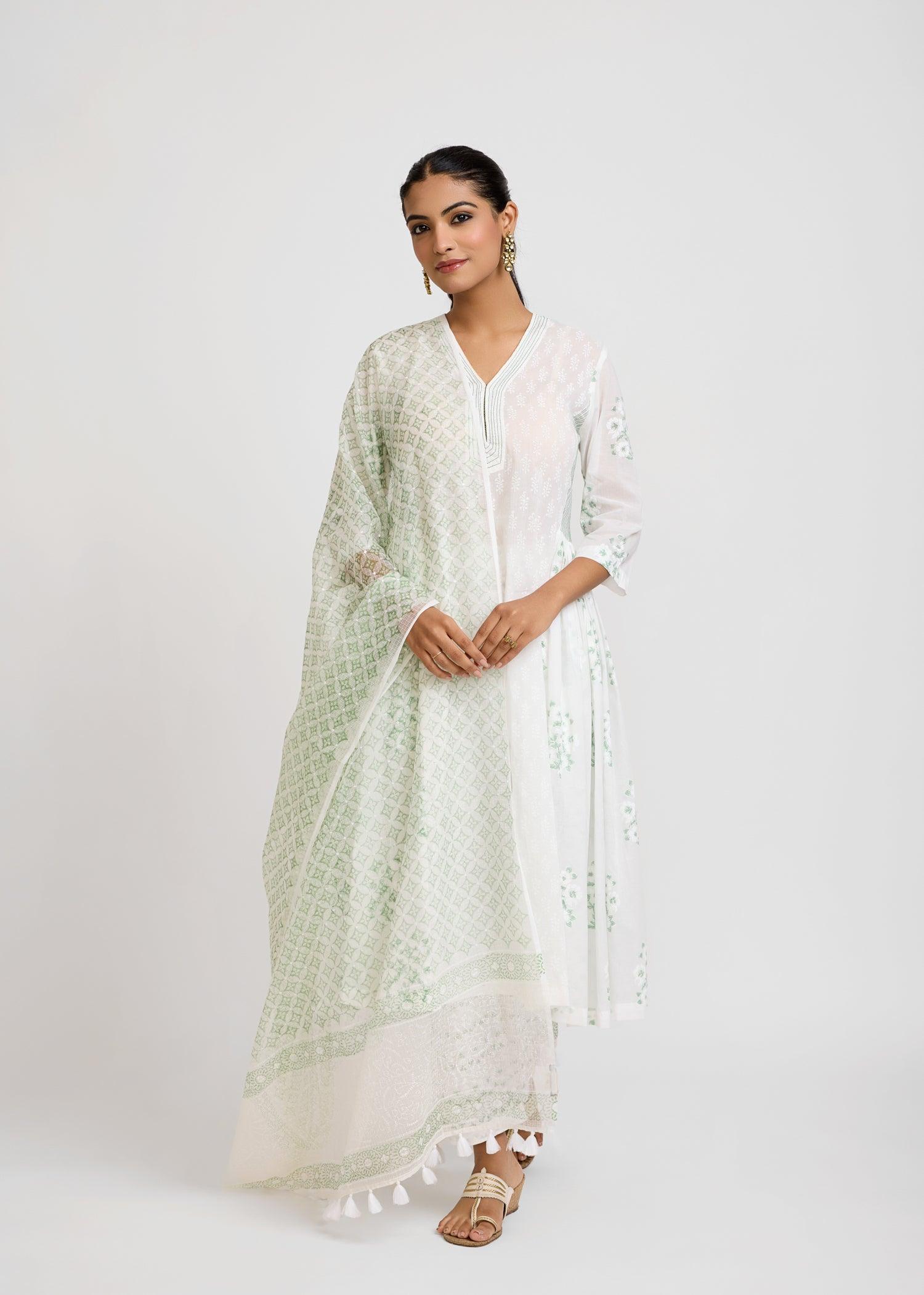 Zinnia White & Green Kurta Ratan Texprocess Pvt. Ltd