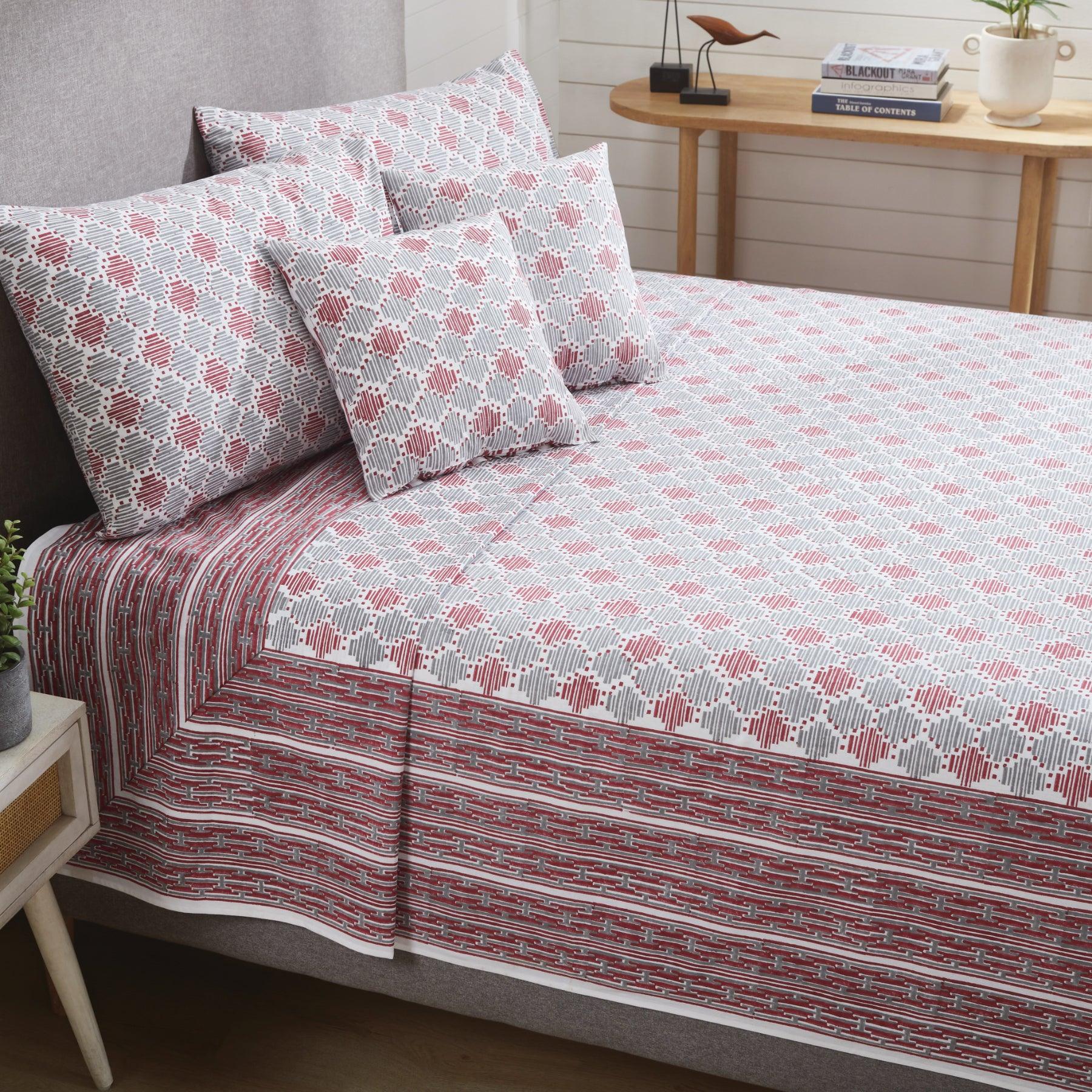 Geometric Quint Red & Grey Block Printed Cotton Bedcover Ratan Texprocess Pvt. Ltd