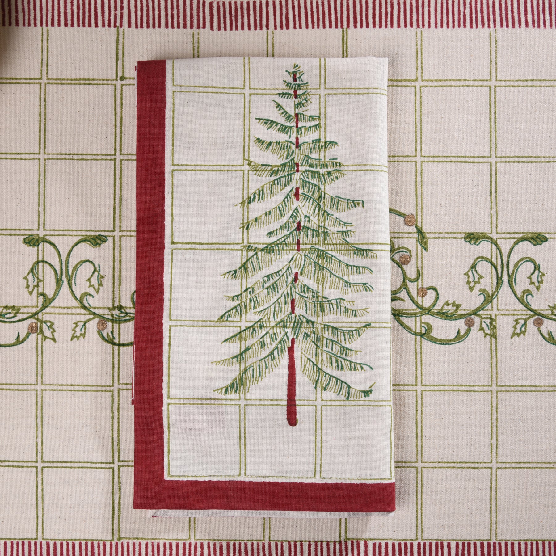 Winter Wonderland Maroon-Green Napkin Set - 6 pieces Ratan Texprocess Pvt. Ltd