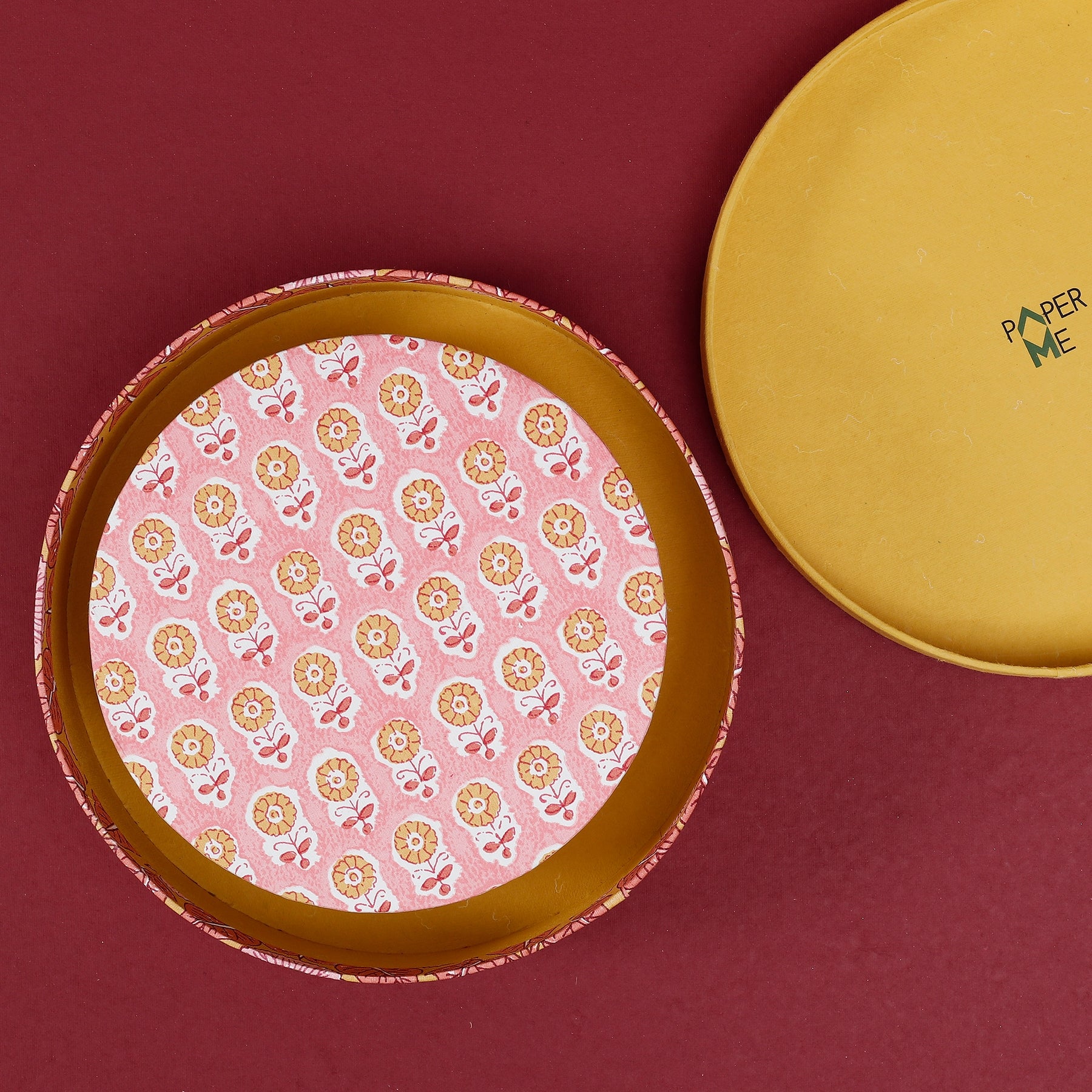 Block Story Flower Buti Brown & Peach Round Box Set of 2