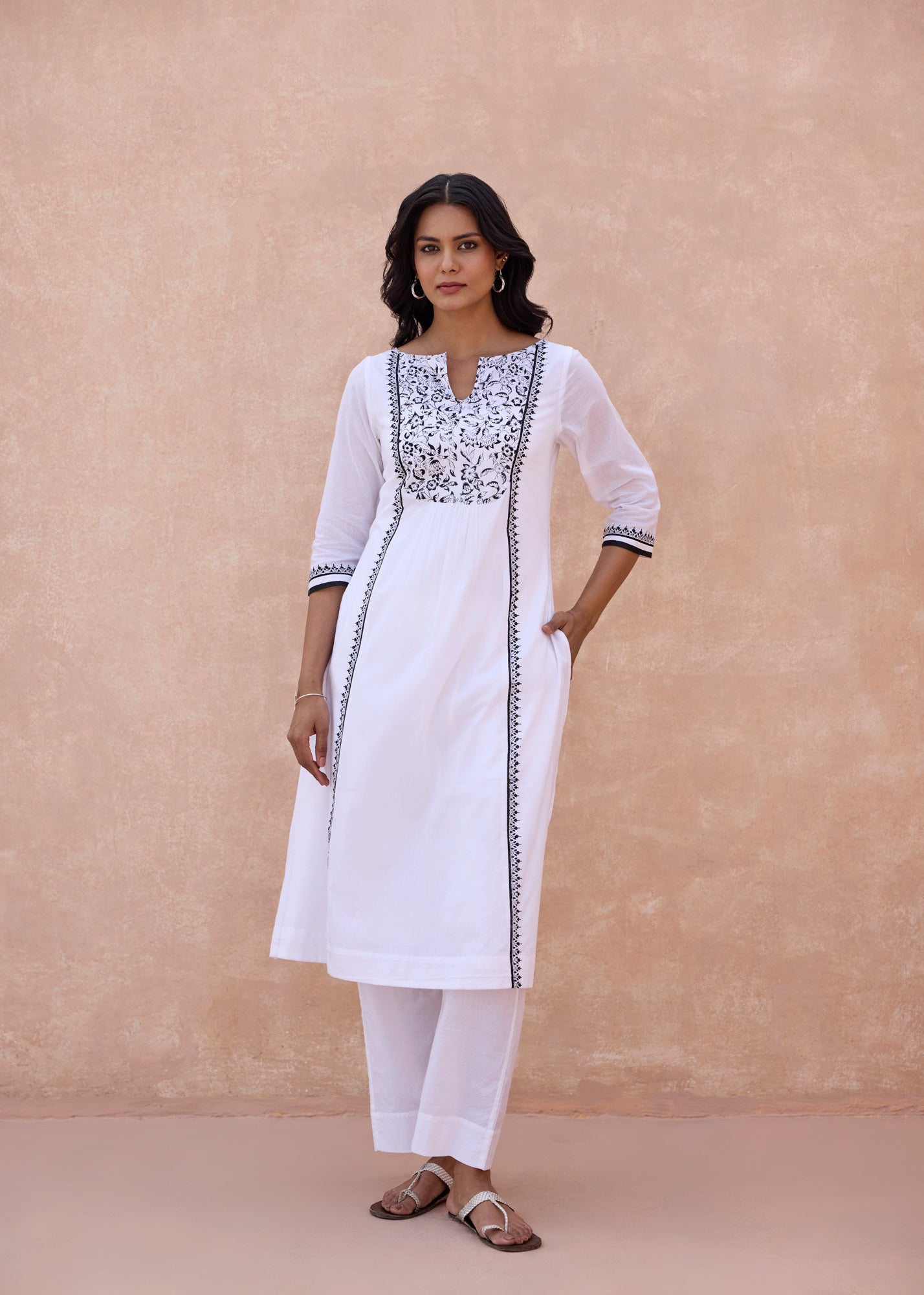 Sehar Kurta - White/Black