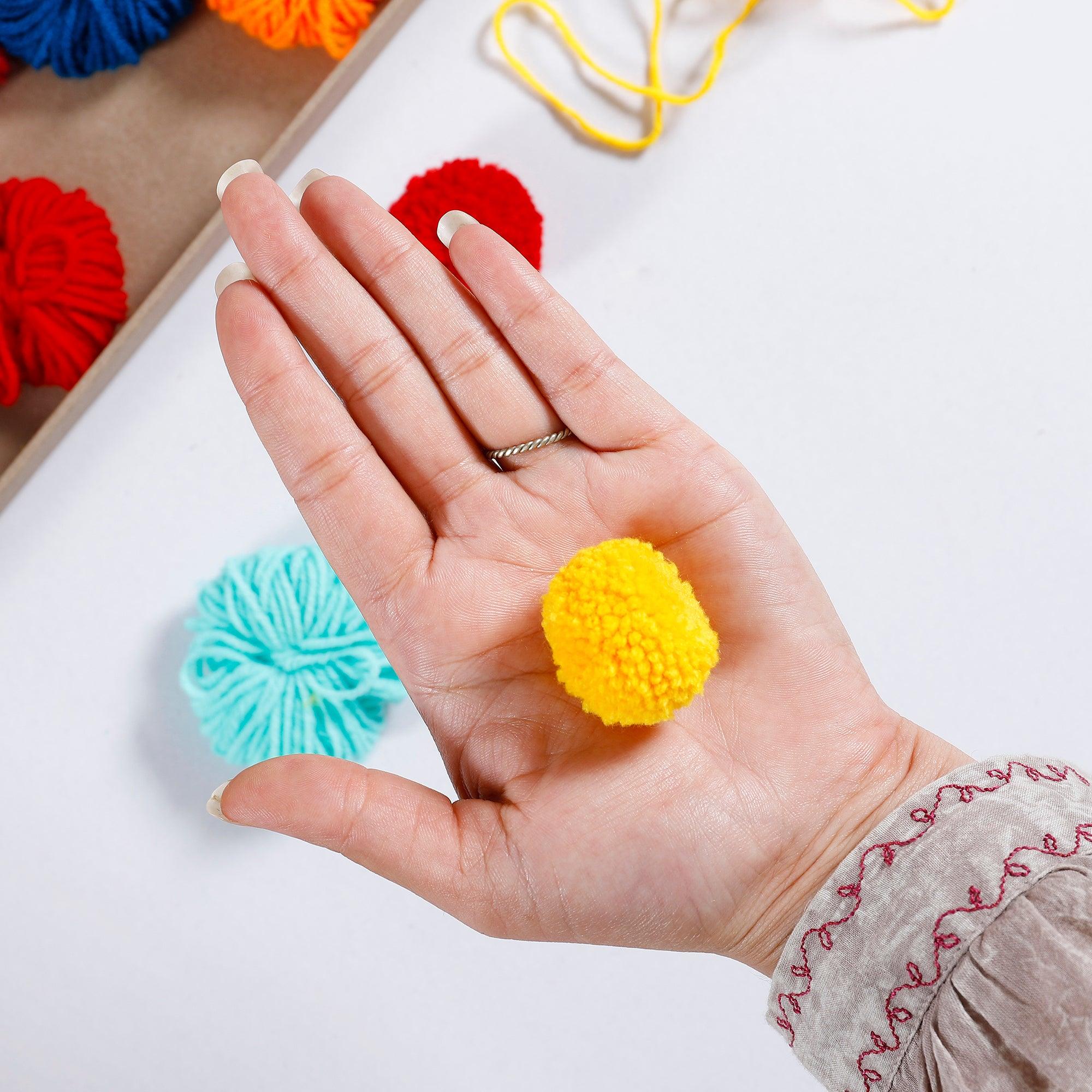 Multicolor DIY Pom Pom Making Kit