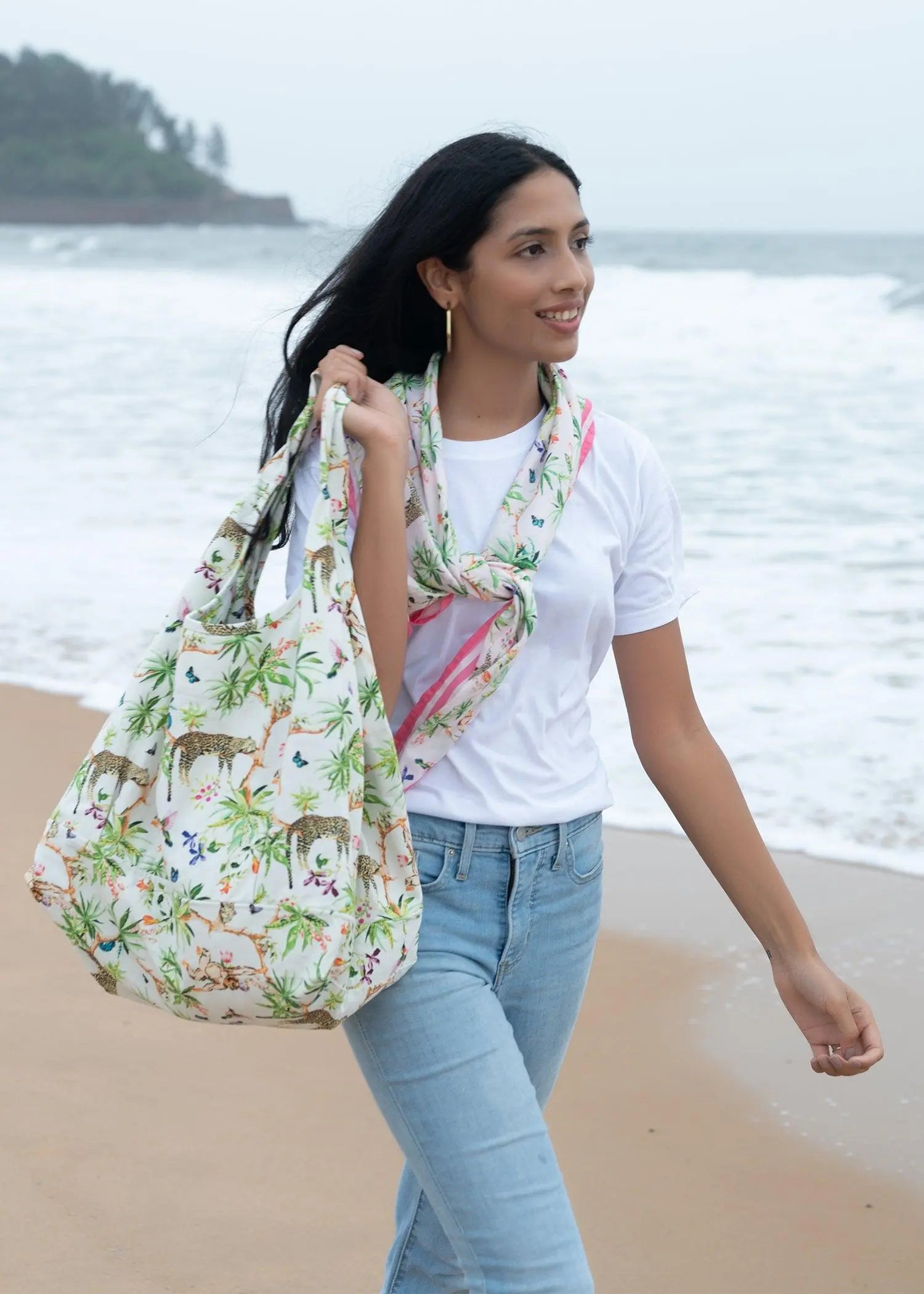 White Lazy Leopard Jhola Tote Bag