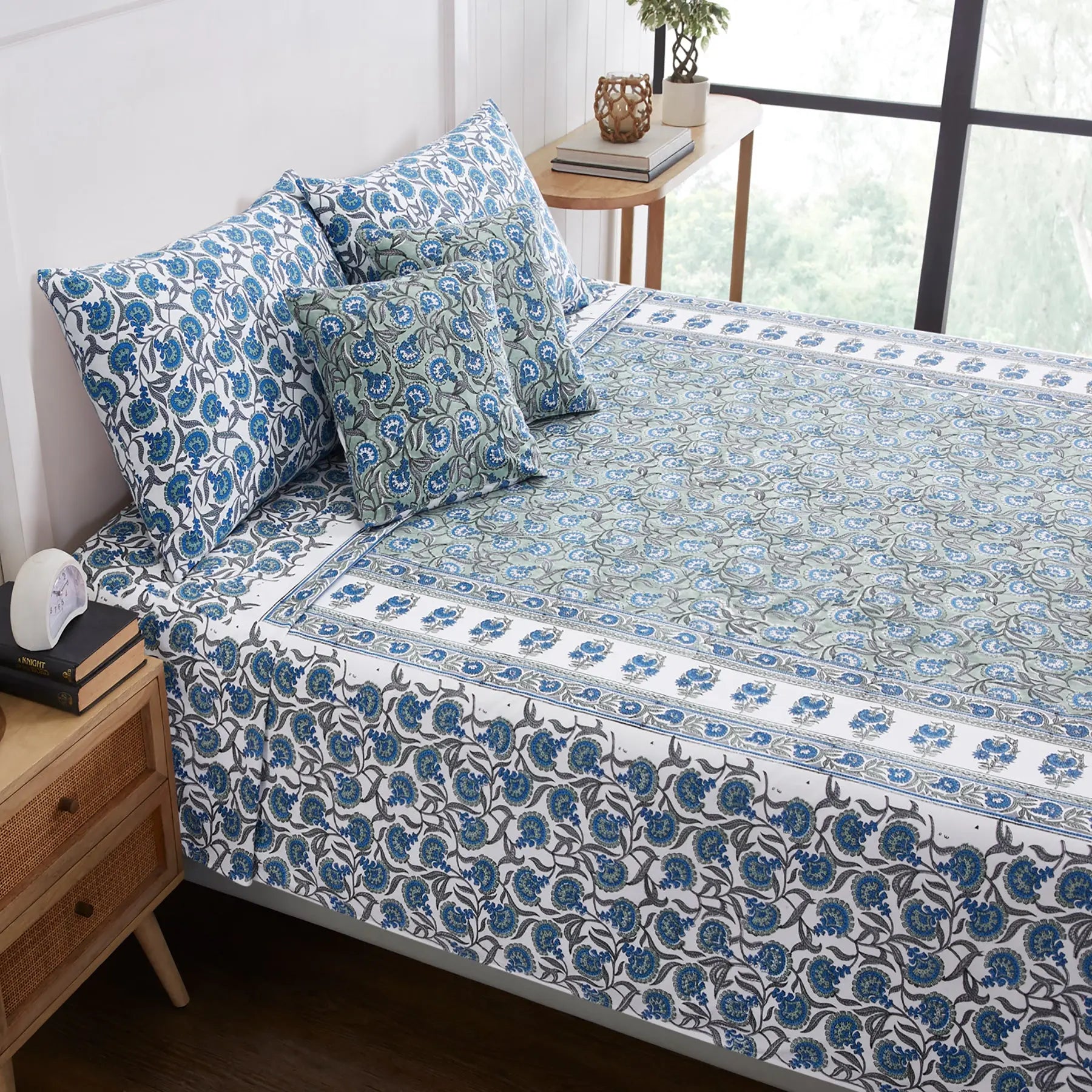 Zinnat Blue Hand Screen Print Cotton Bedcover