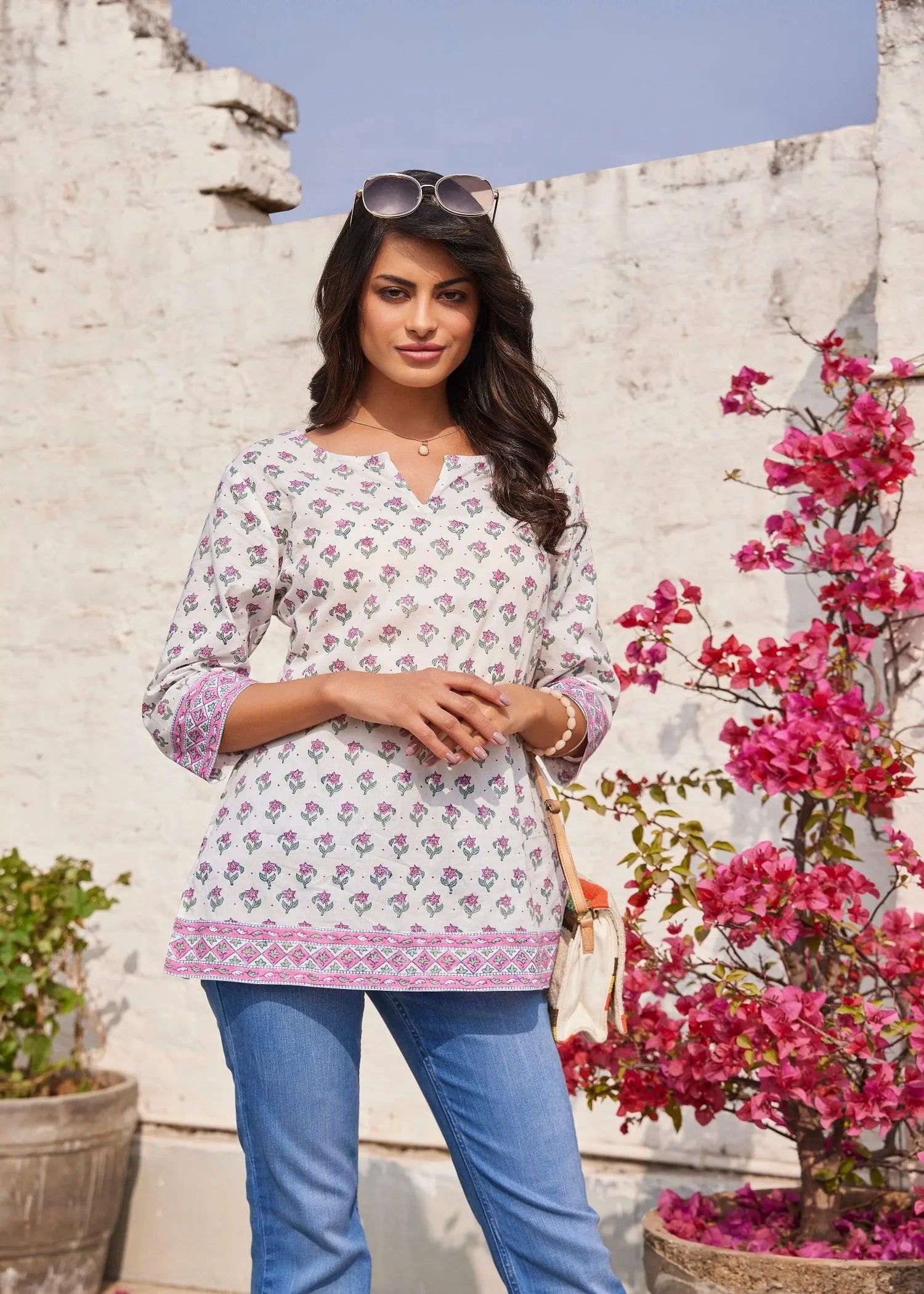 Classic White/Pink  Cotton Straight Kurti