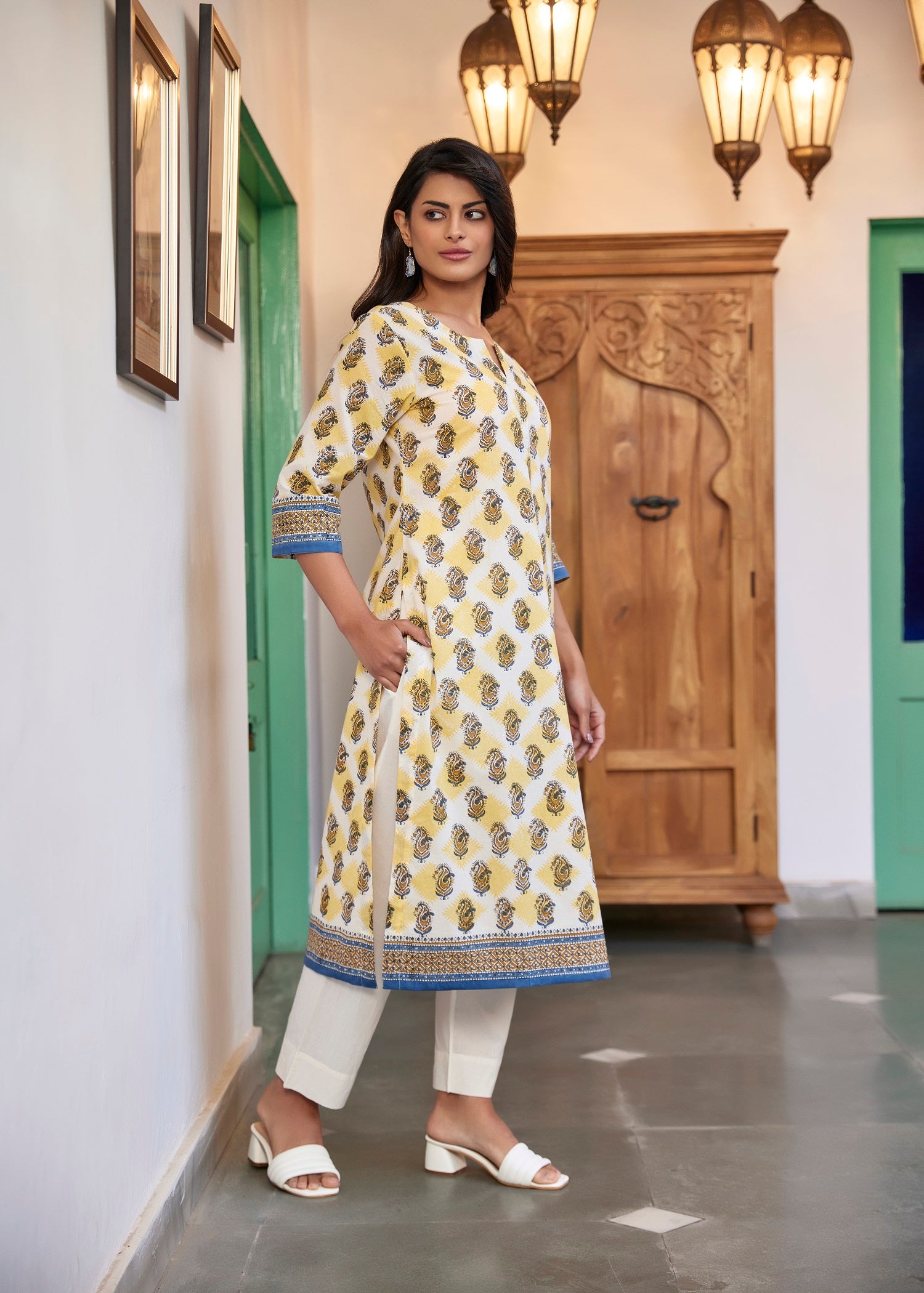 Classic Yellow/Blue Cotton Straight Kurta