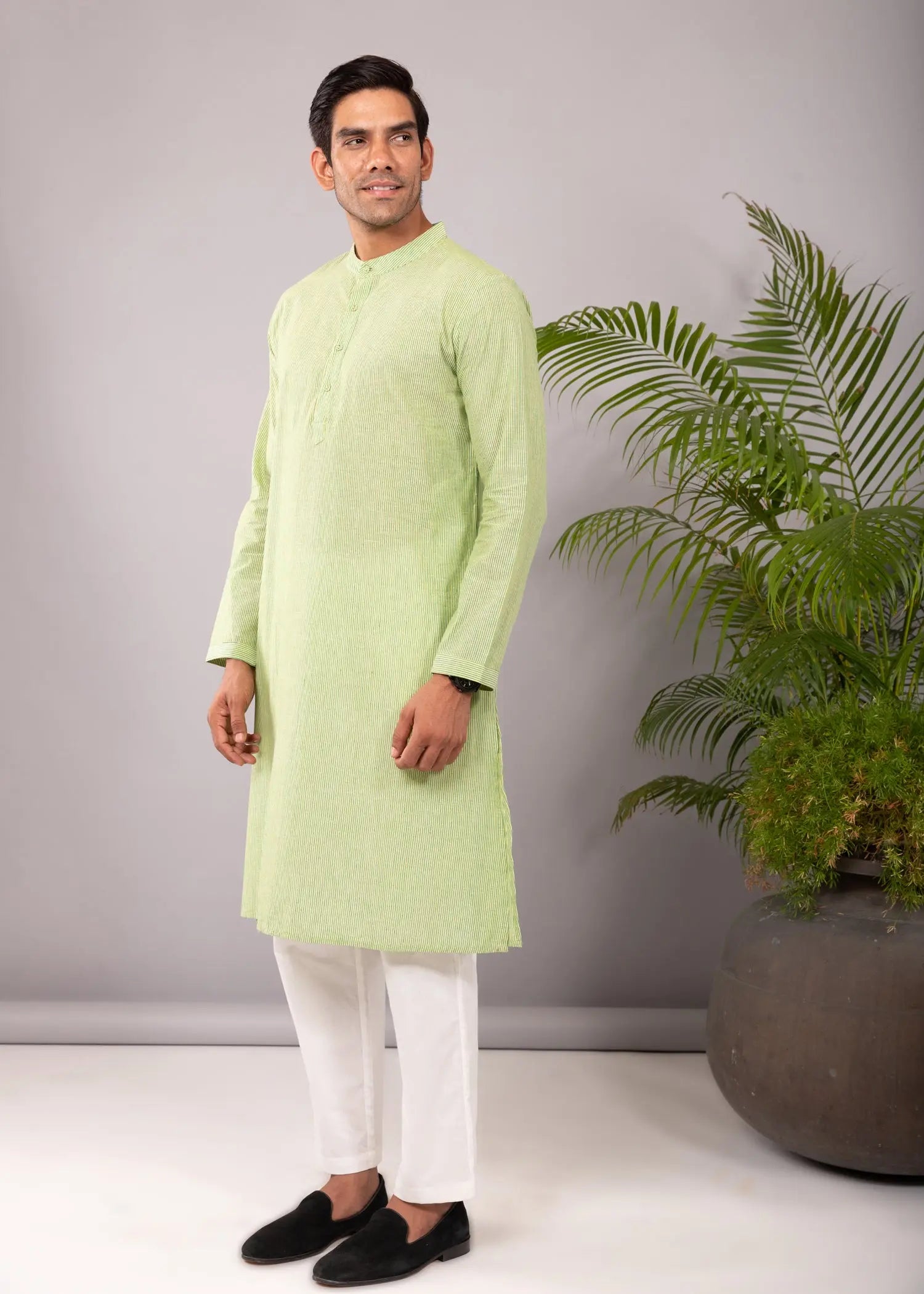 Green Regular Woven Cotton Full Sleeve Chinese Collar Long Kurta