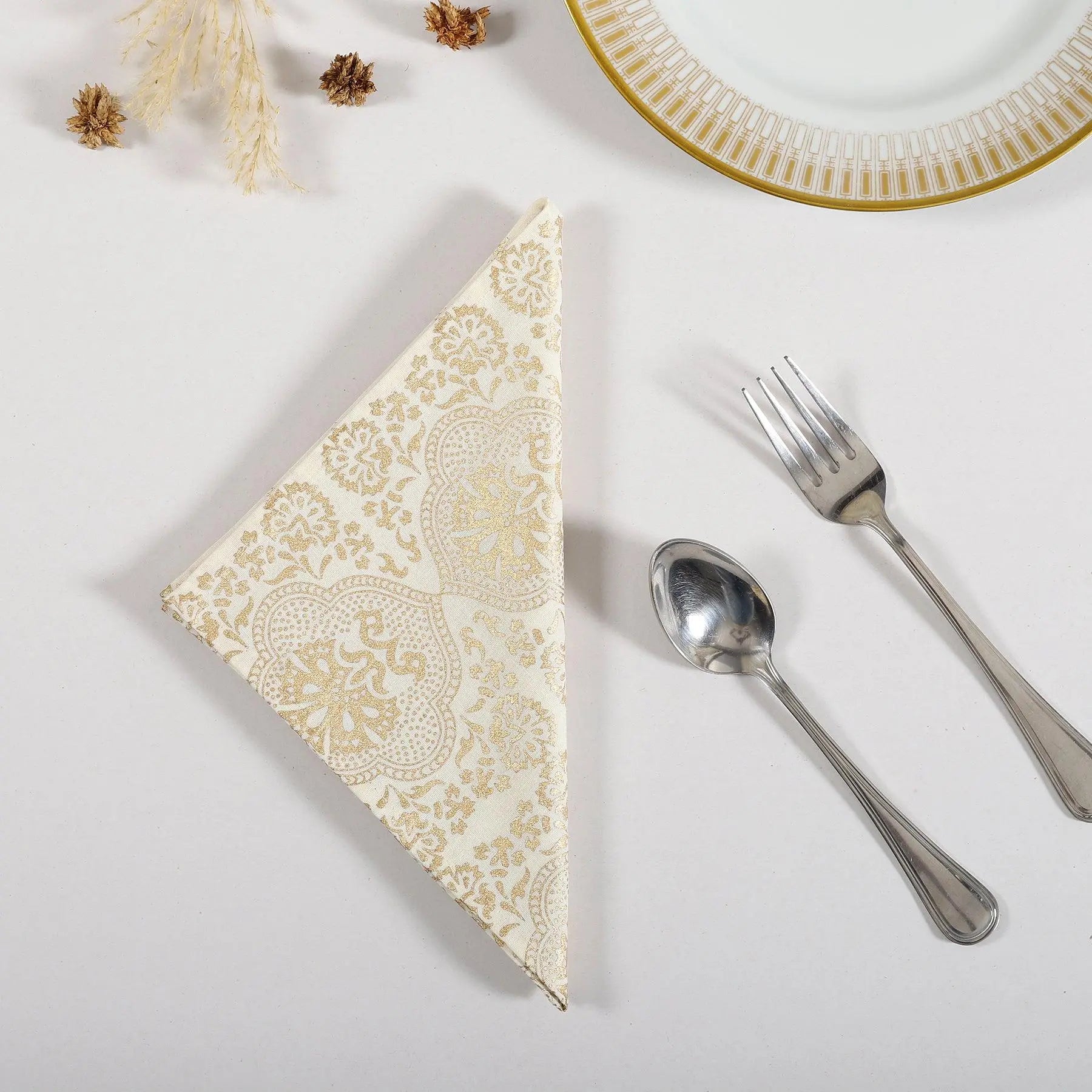 Off White & Gold Cotton Napkin Set of 6