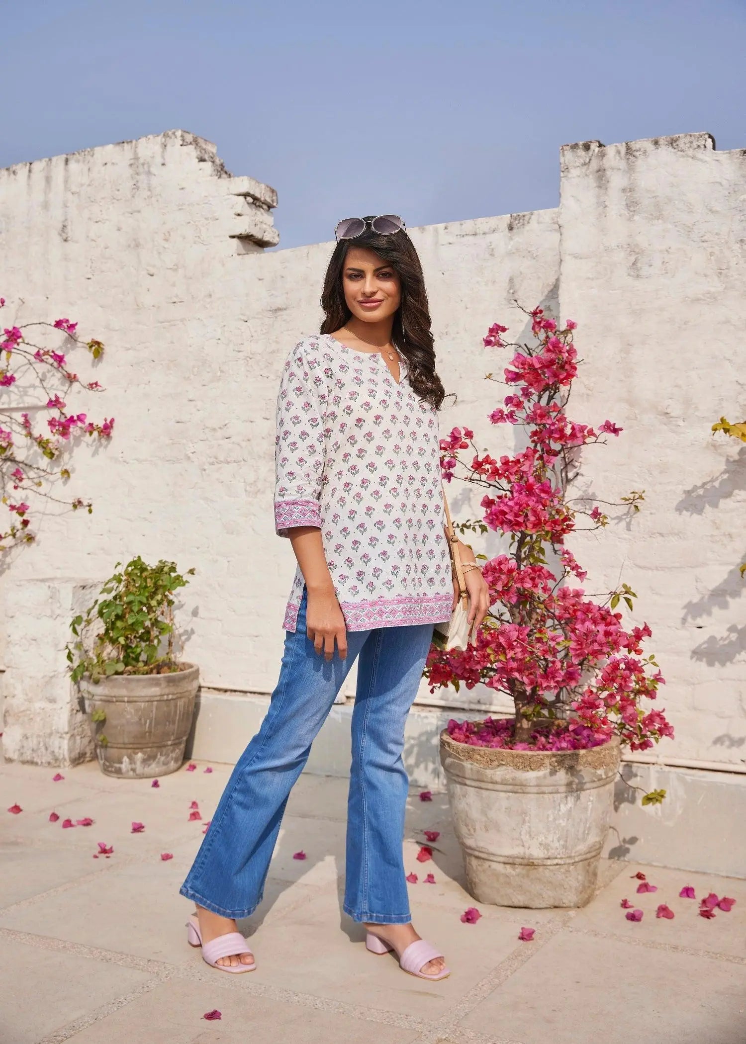 Classic White/Pink  Cotton Straight Kurti