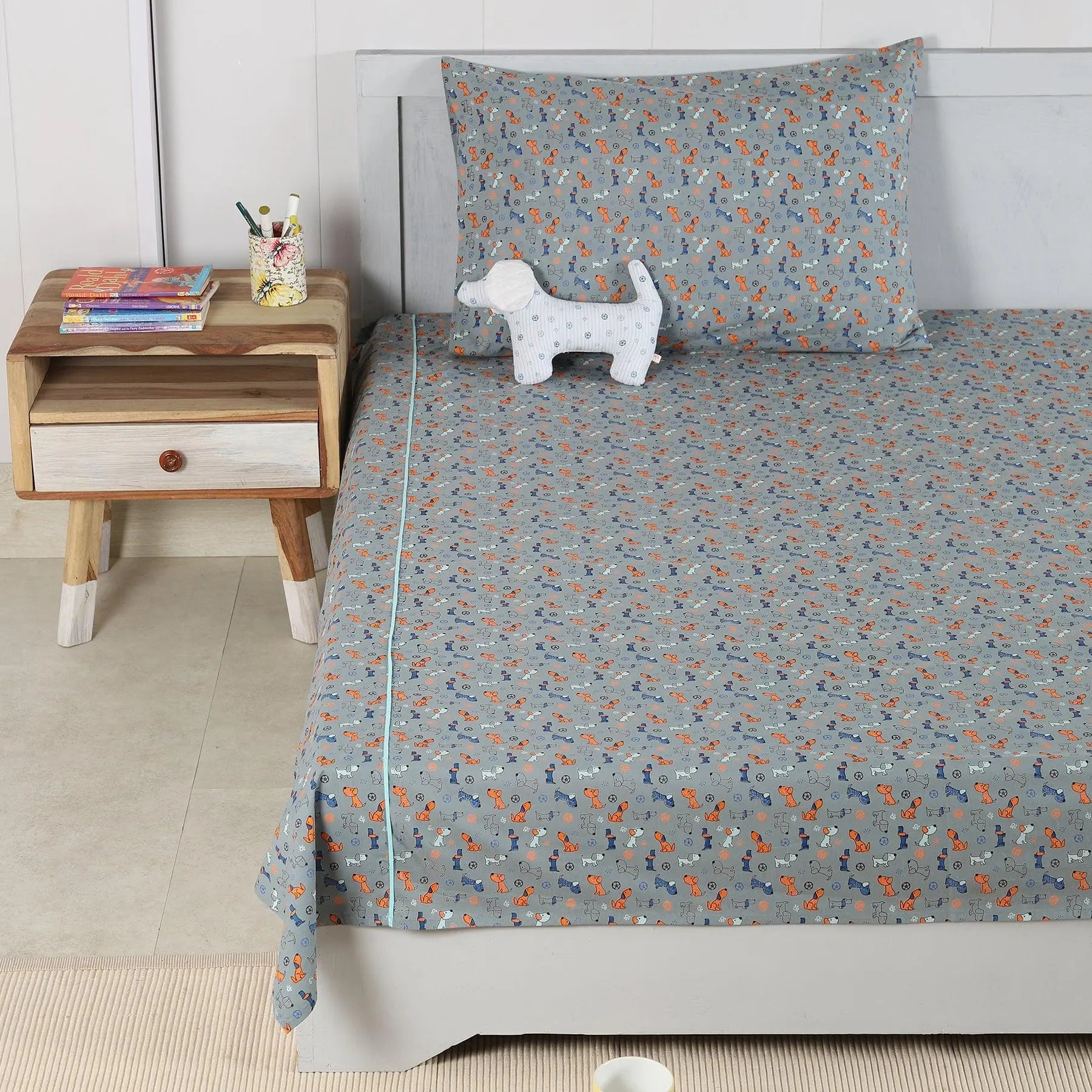 Lazy Dog Grey Cotton Single Bedsheet with Pillow Cover Kids