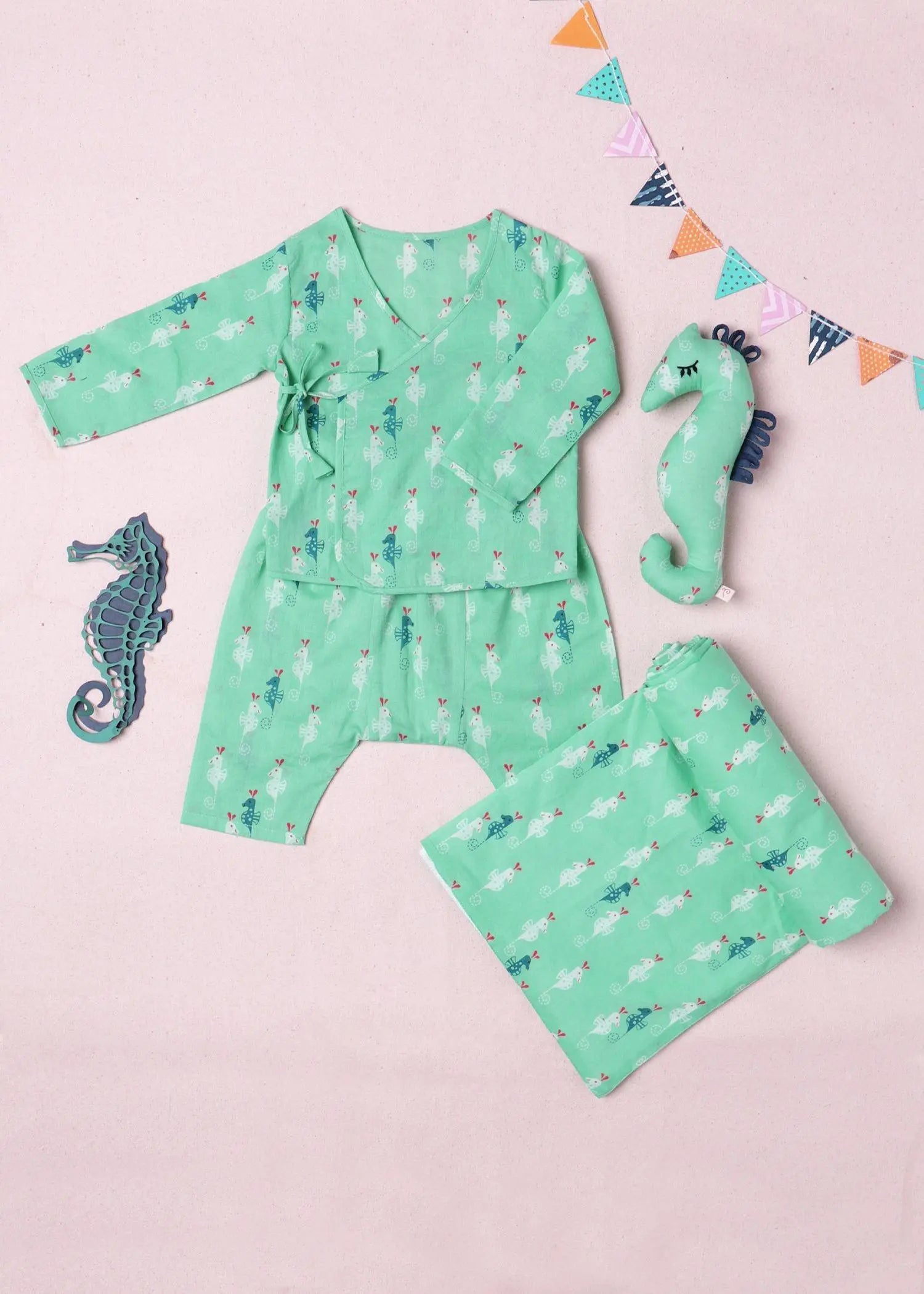 Seahorse Green CottonSnuggle Box Baby Gift Set(3-12 Months)