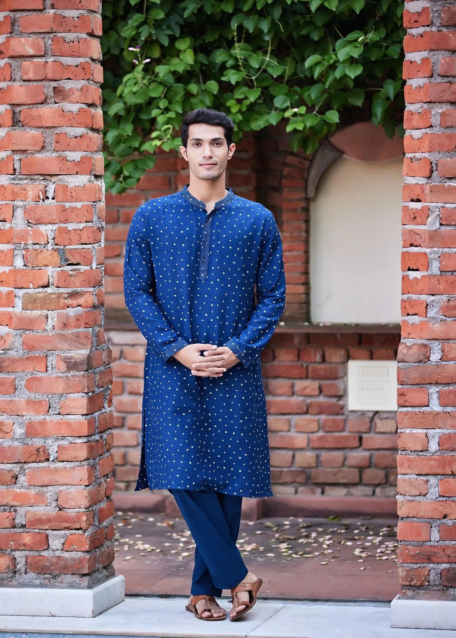 Bhandhej Navy/White Viscose Full Sleeve Kurta