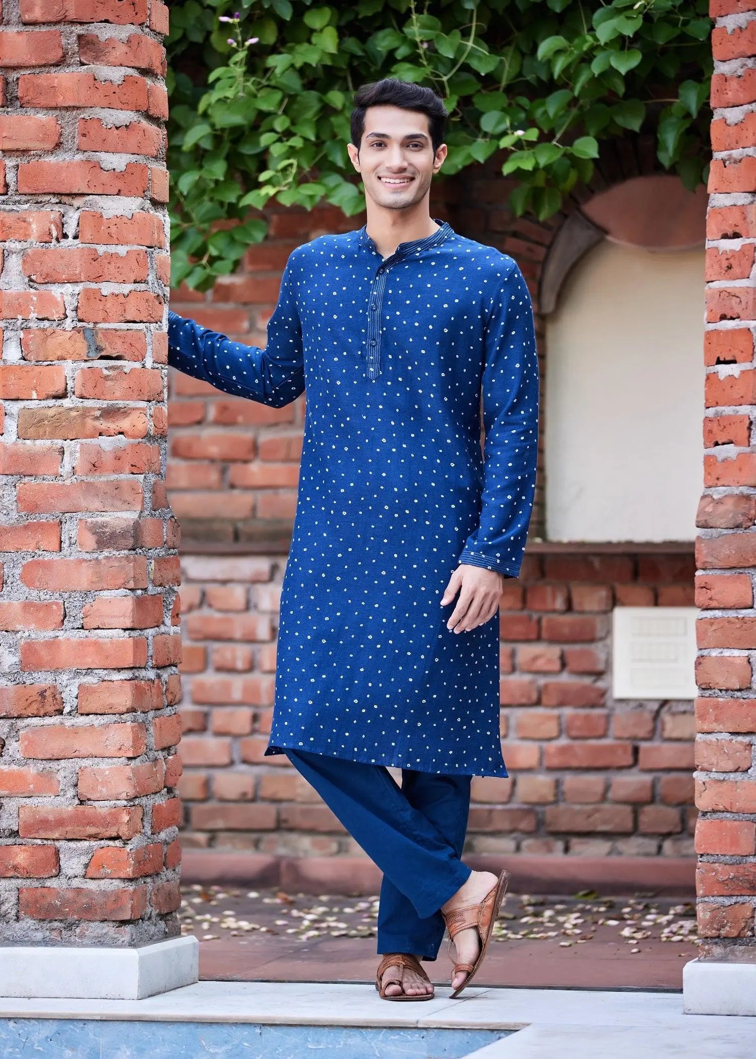 Bhandhej Navy/White Viscose Full Sleeve Kurta