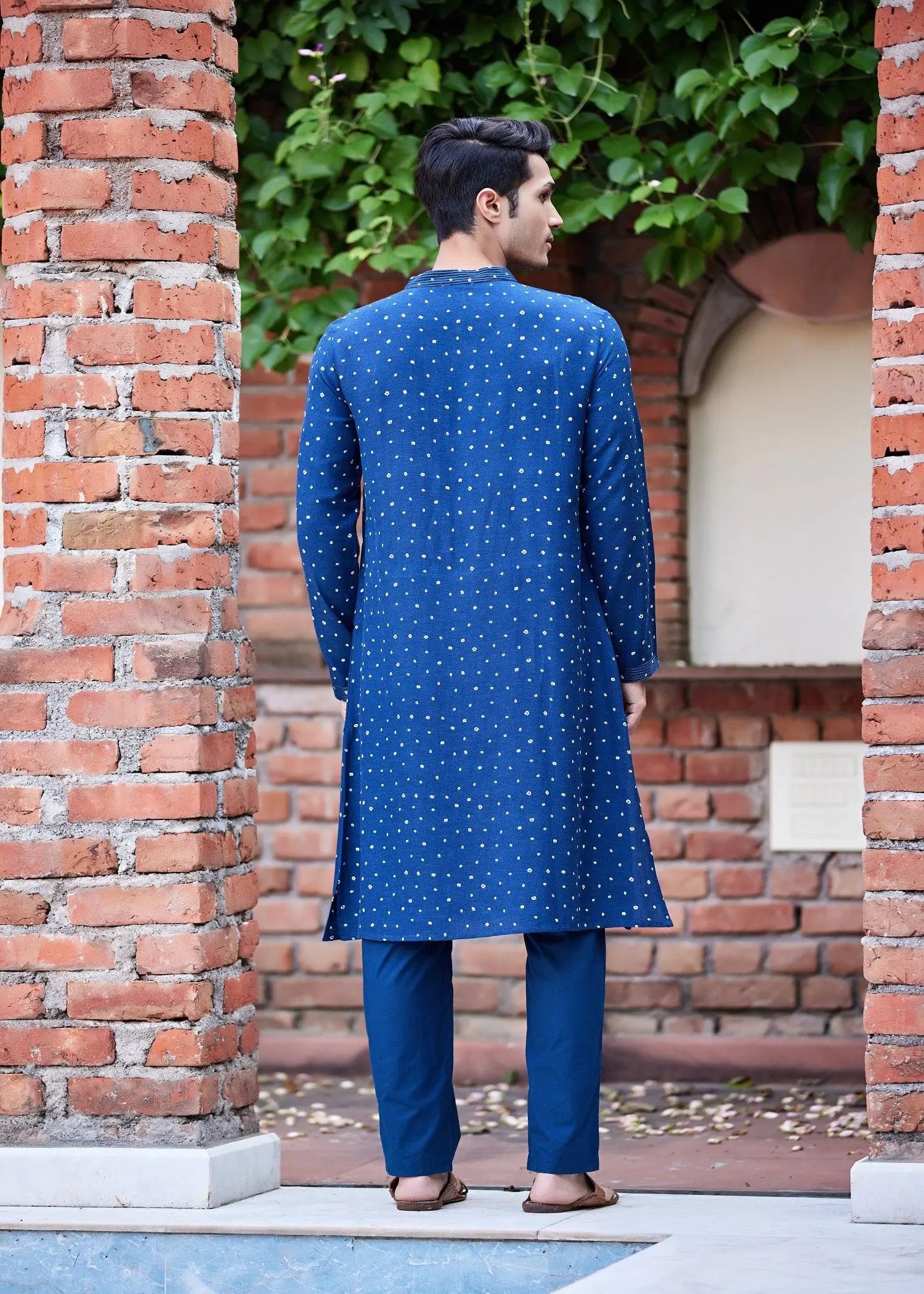 Bhandhej Navy/White Viscose Full Sleeve Kurta