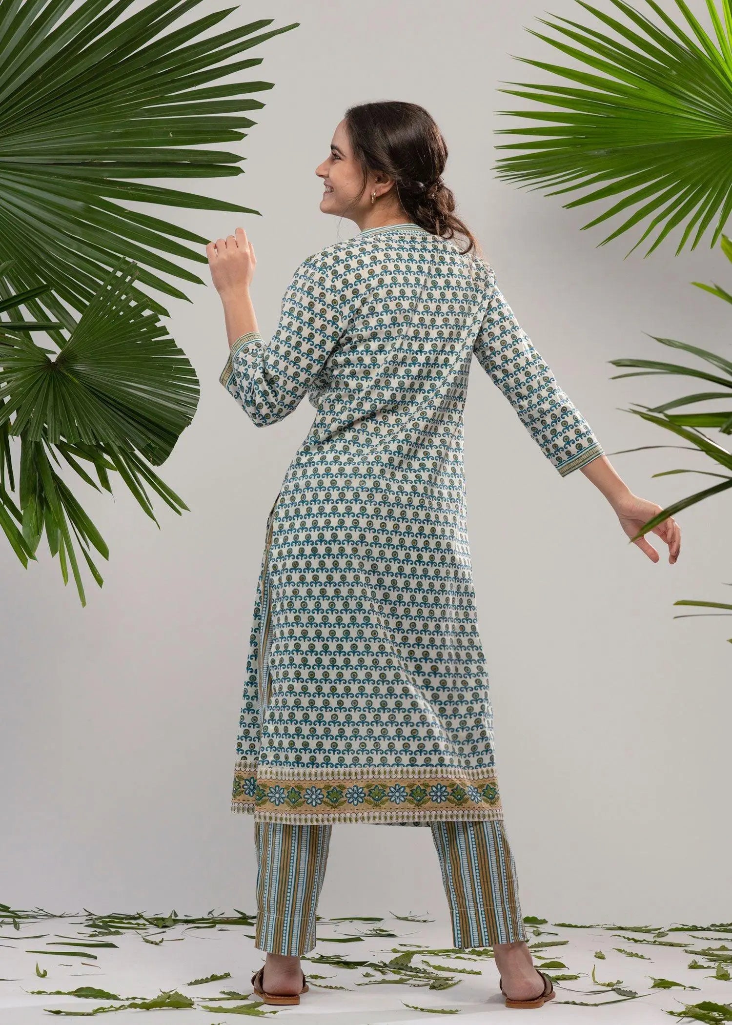 Smriti Teal Floral Straight Fit Calf Length Cotton Kurta