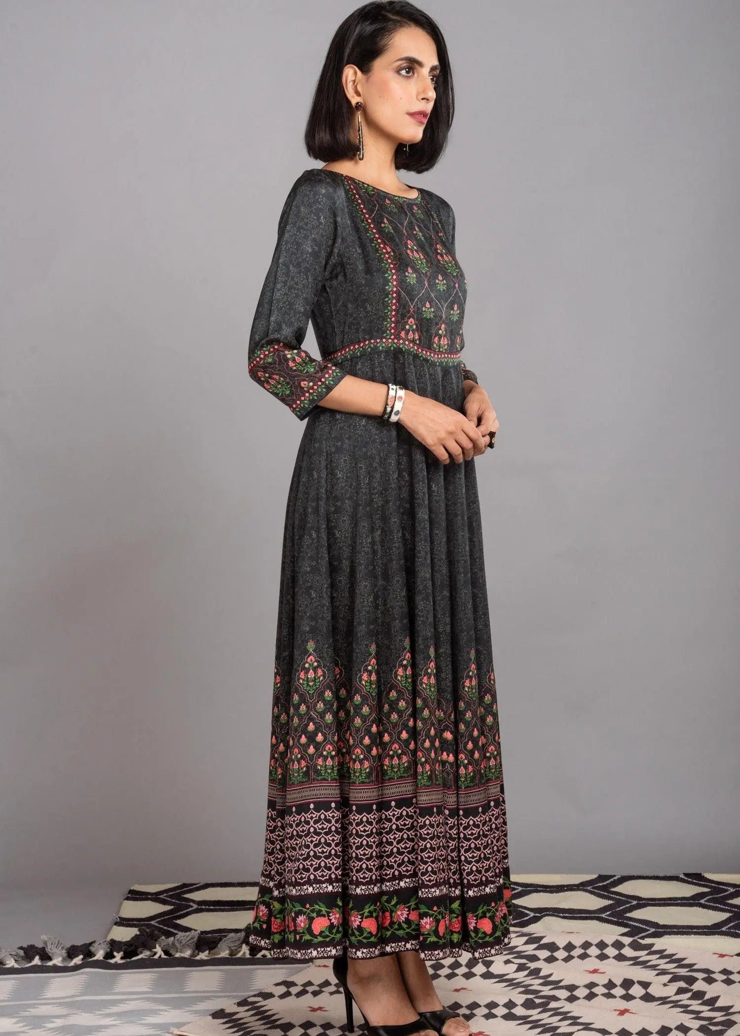 Usra Black Flared long Kurta