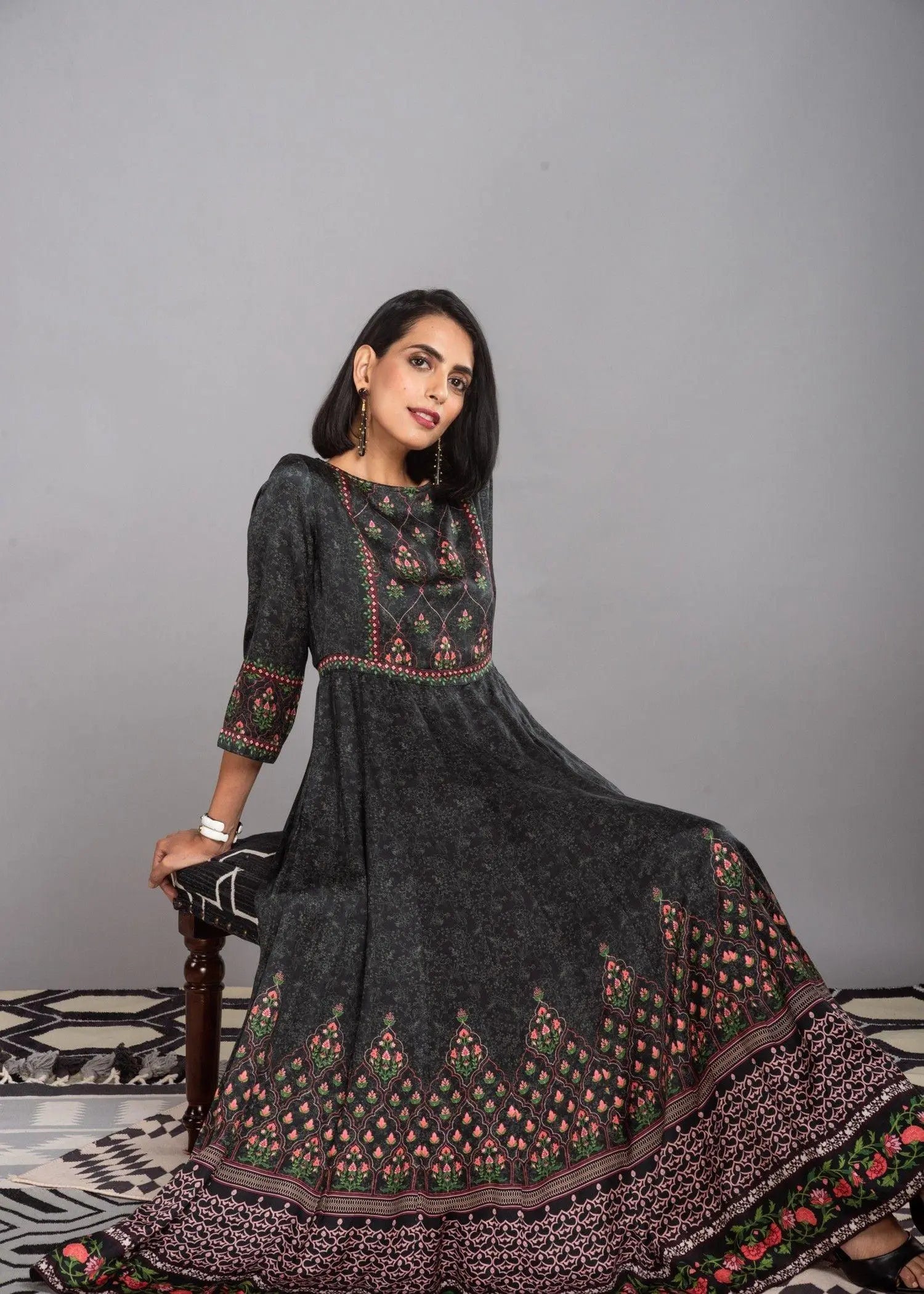 Usra Black Flared long Kurta