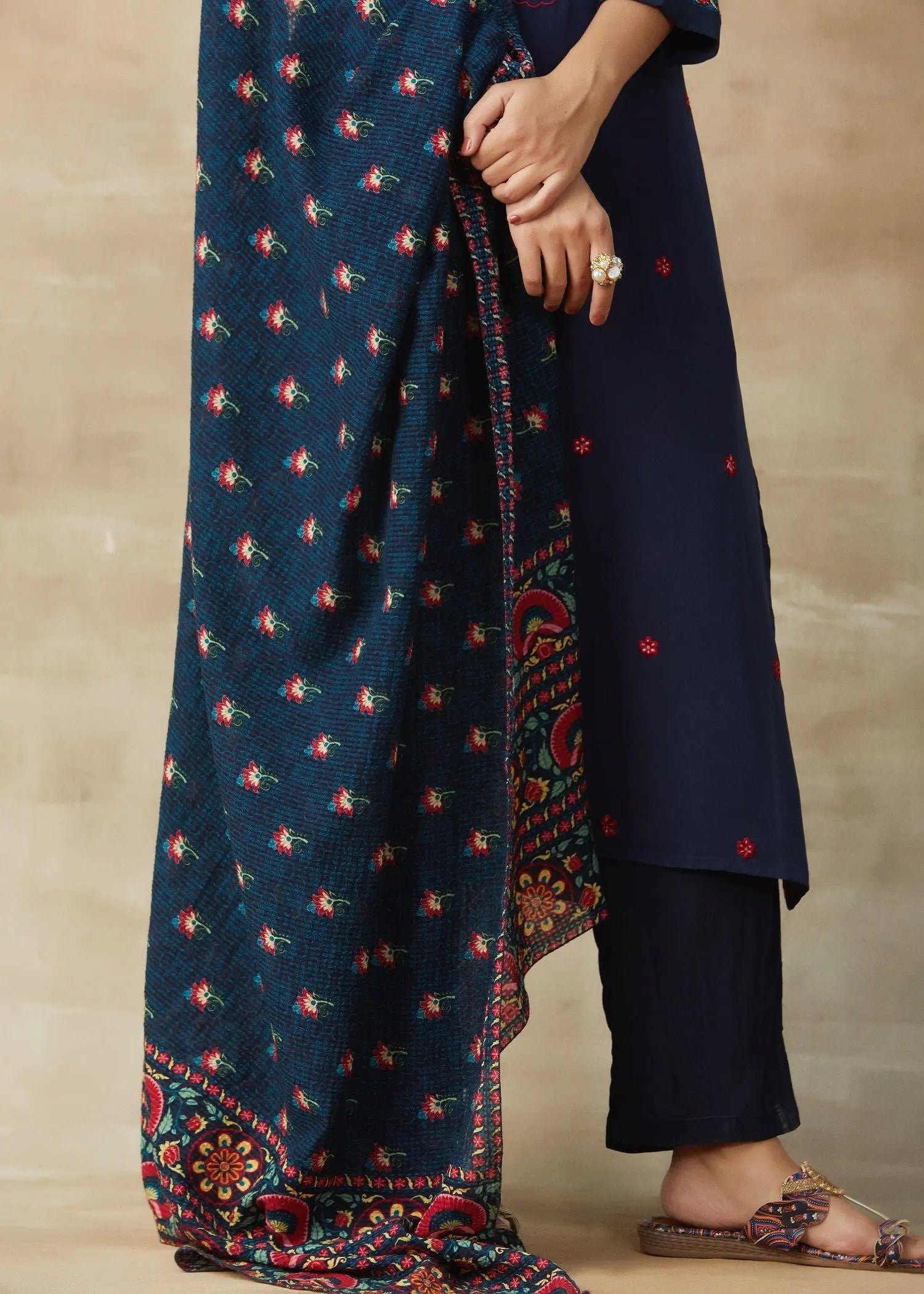 Upasana Suit Set